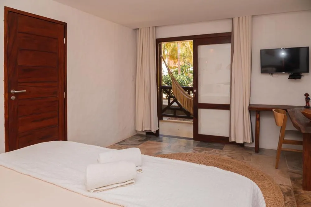 TV and multimedia, Bed in Moriá Eco Lodge