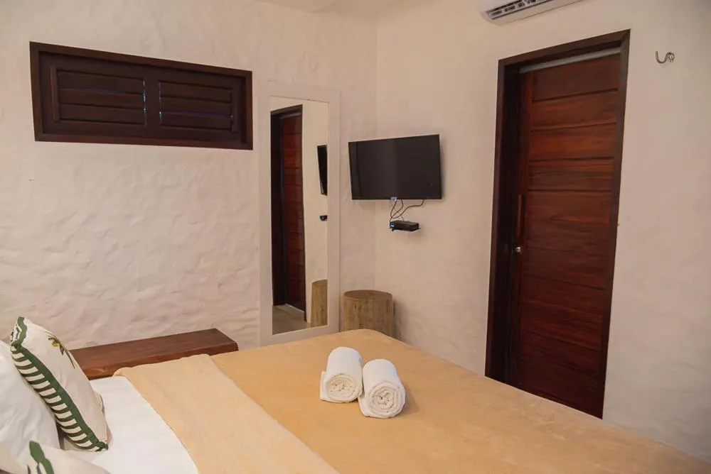 TV and multimedia, Bed in Moriá Eco Lodge