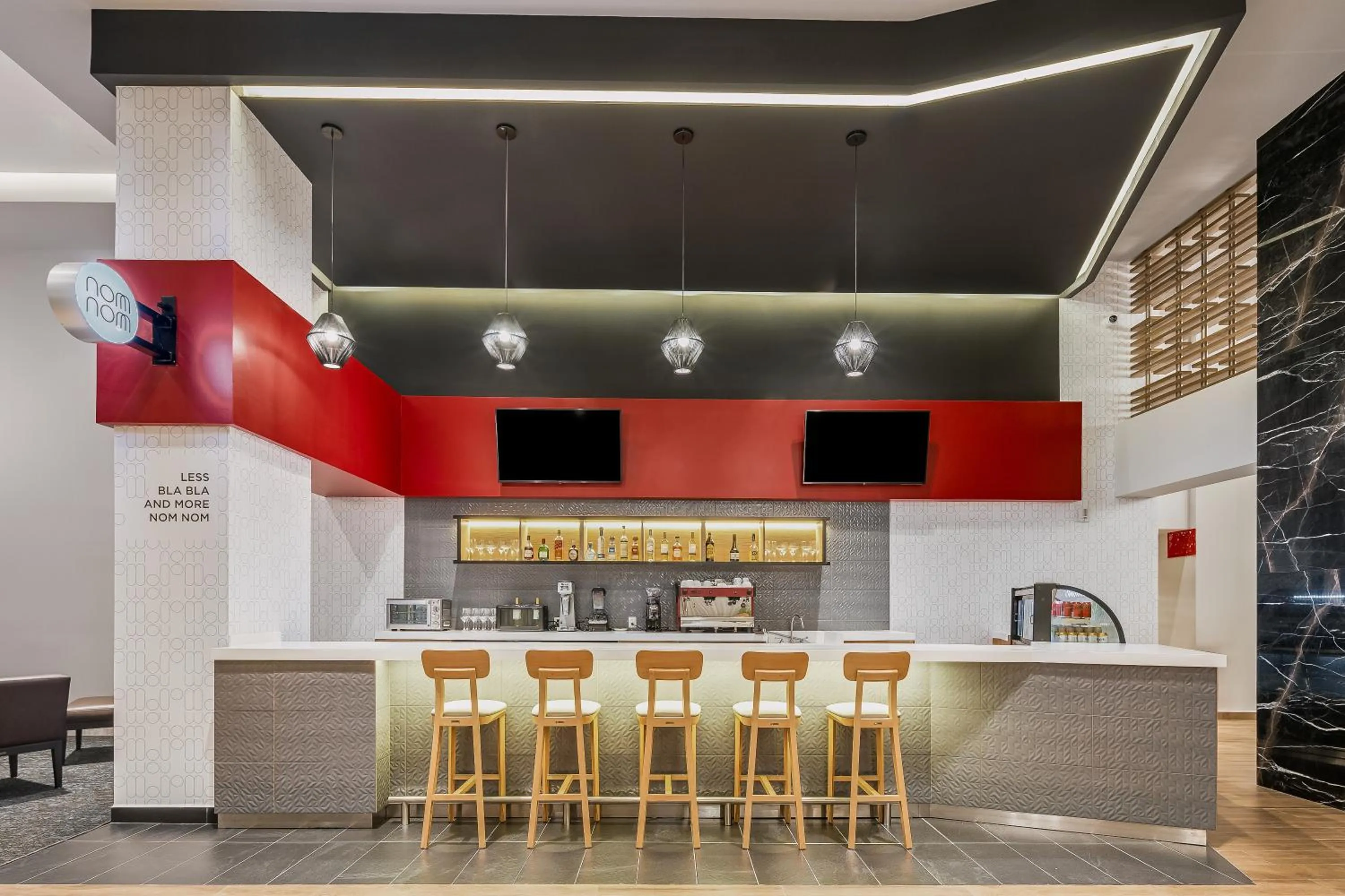 Lounge or bar in Fiesta Inn Mazatlán