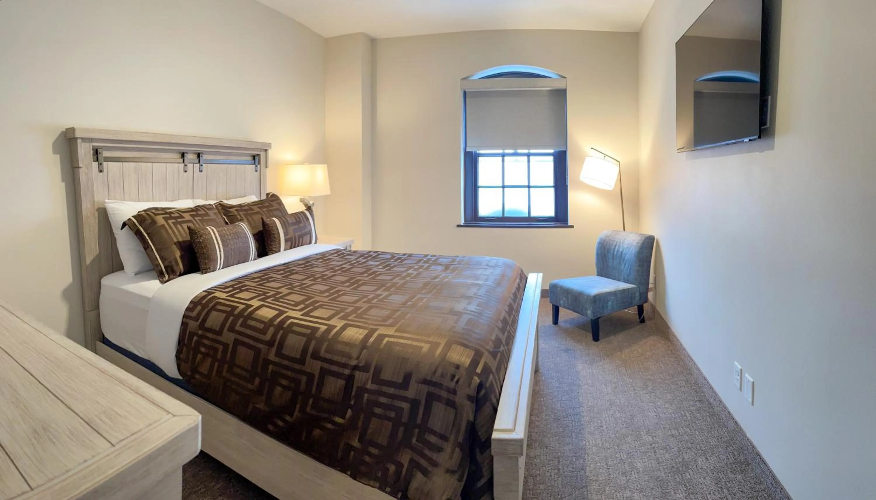 Bedroom, Bed in The Alonzo Ward Hotel