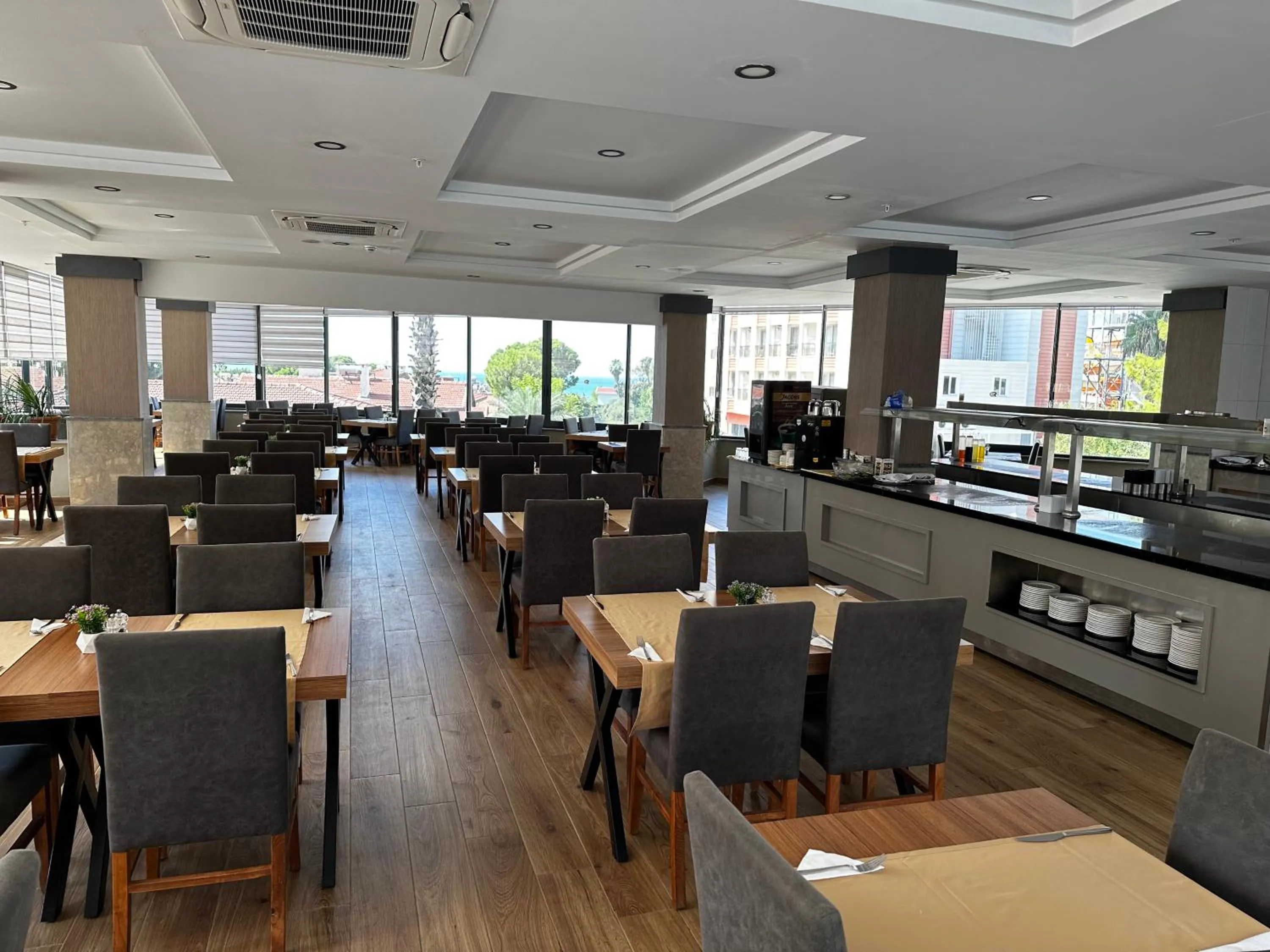 Restaurant/places to eat in SiDE GOLDEN ROCK HOTEL&SPA