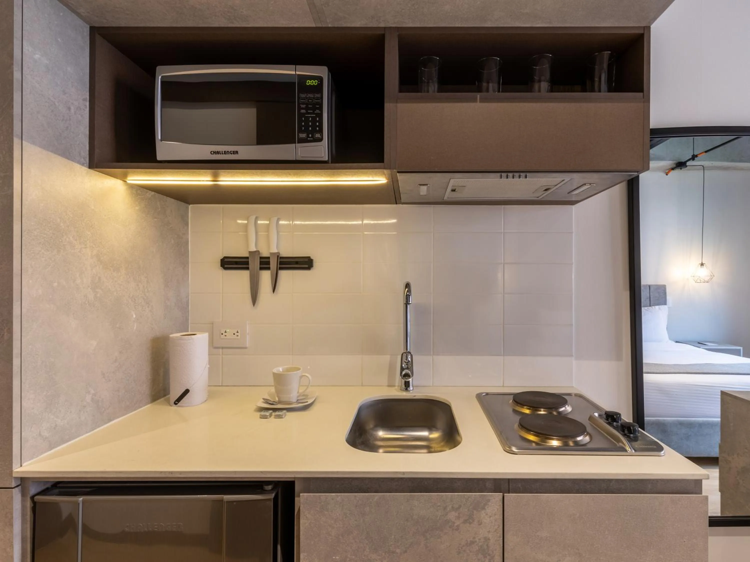Kitchen or kitchenette in Beliving by Wynwood House