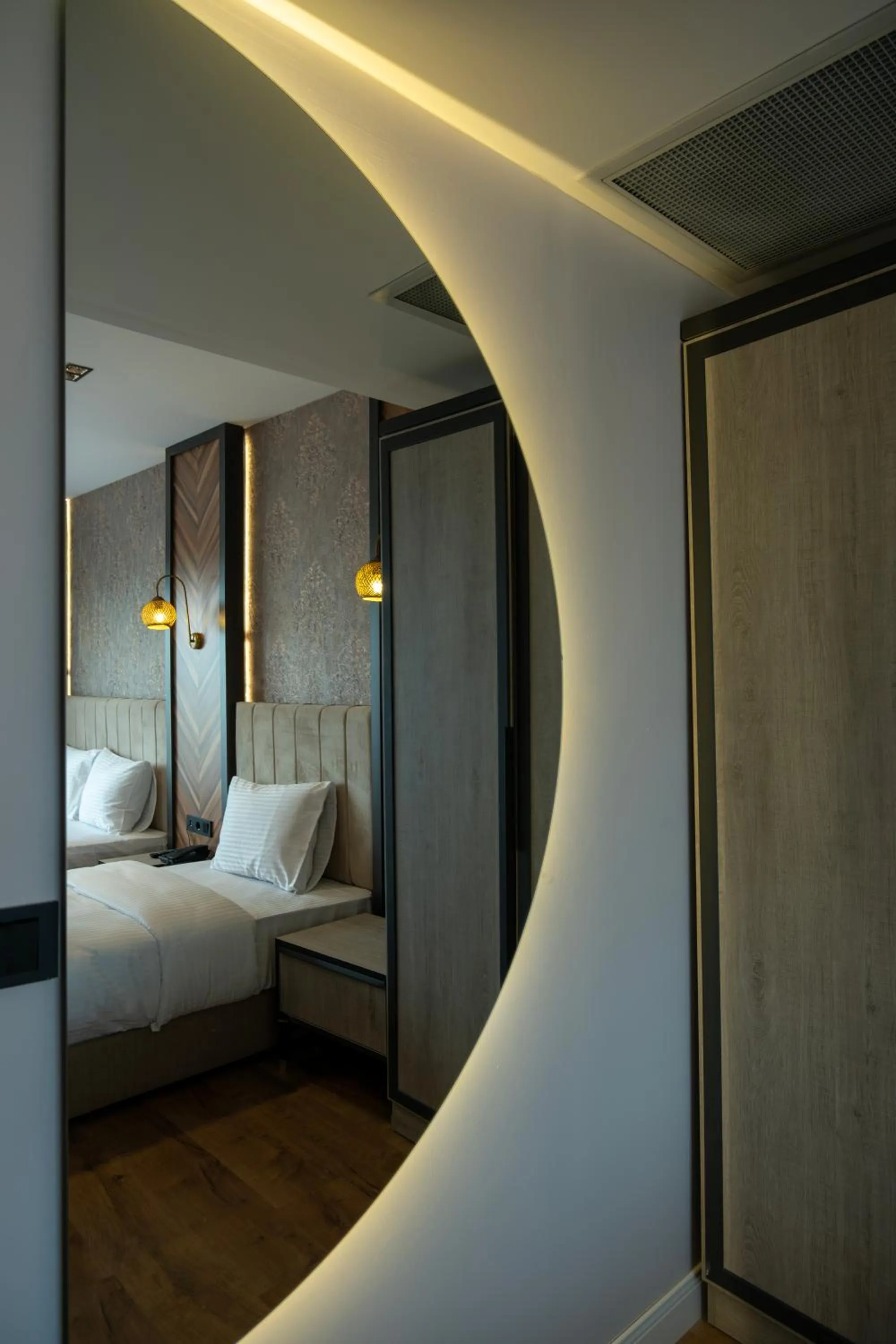 Bedroom, Bed in Linda Port Hotel