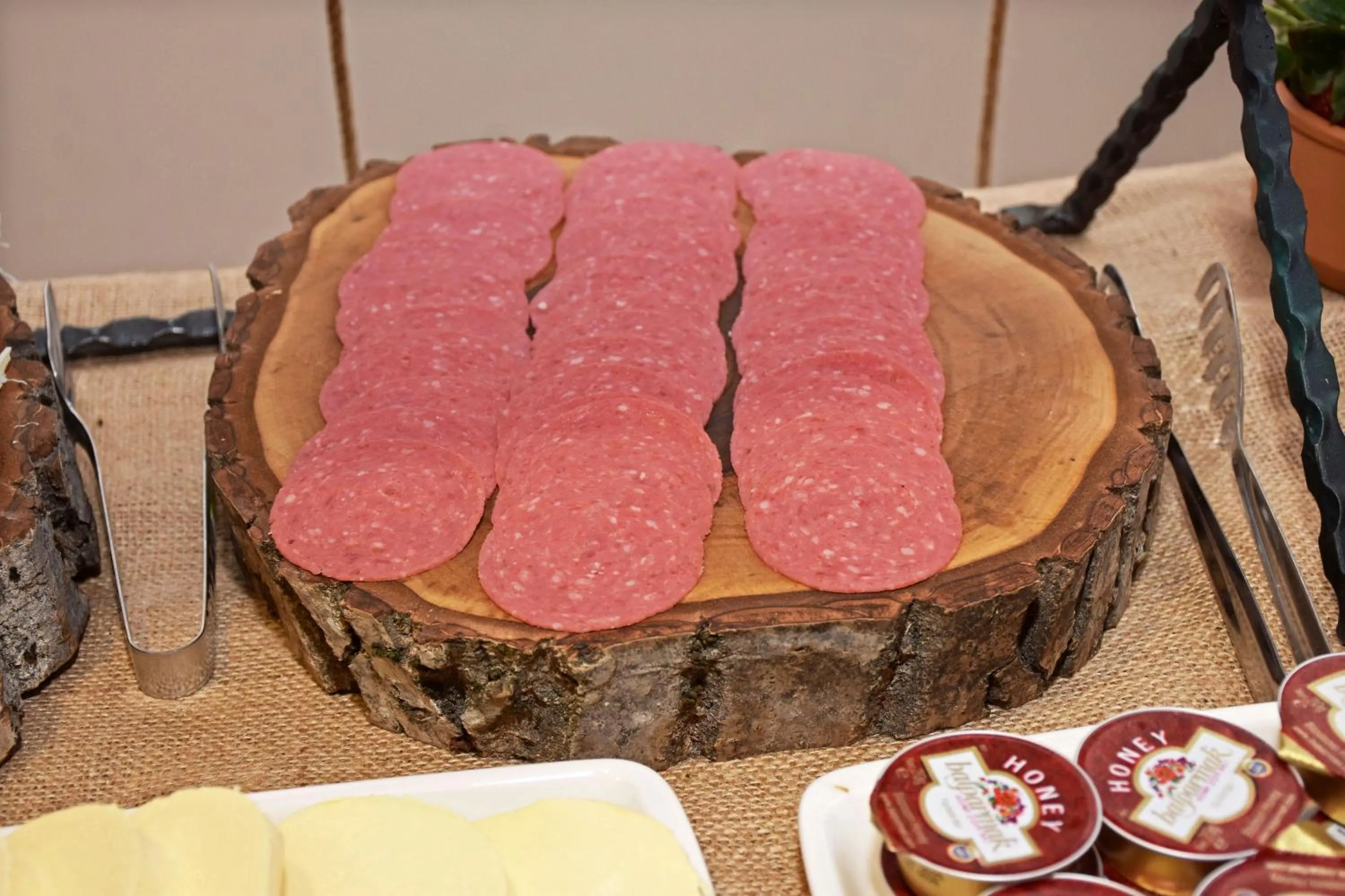 Food and drinks in Linda Port Hotel