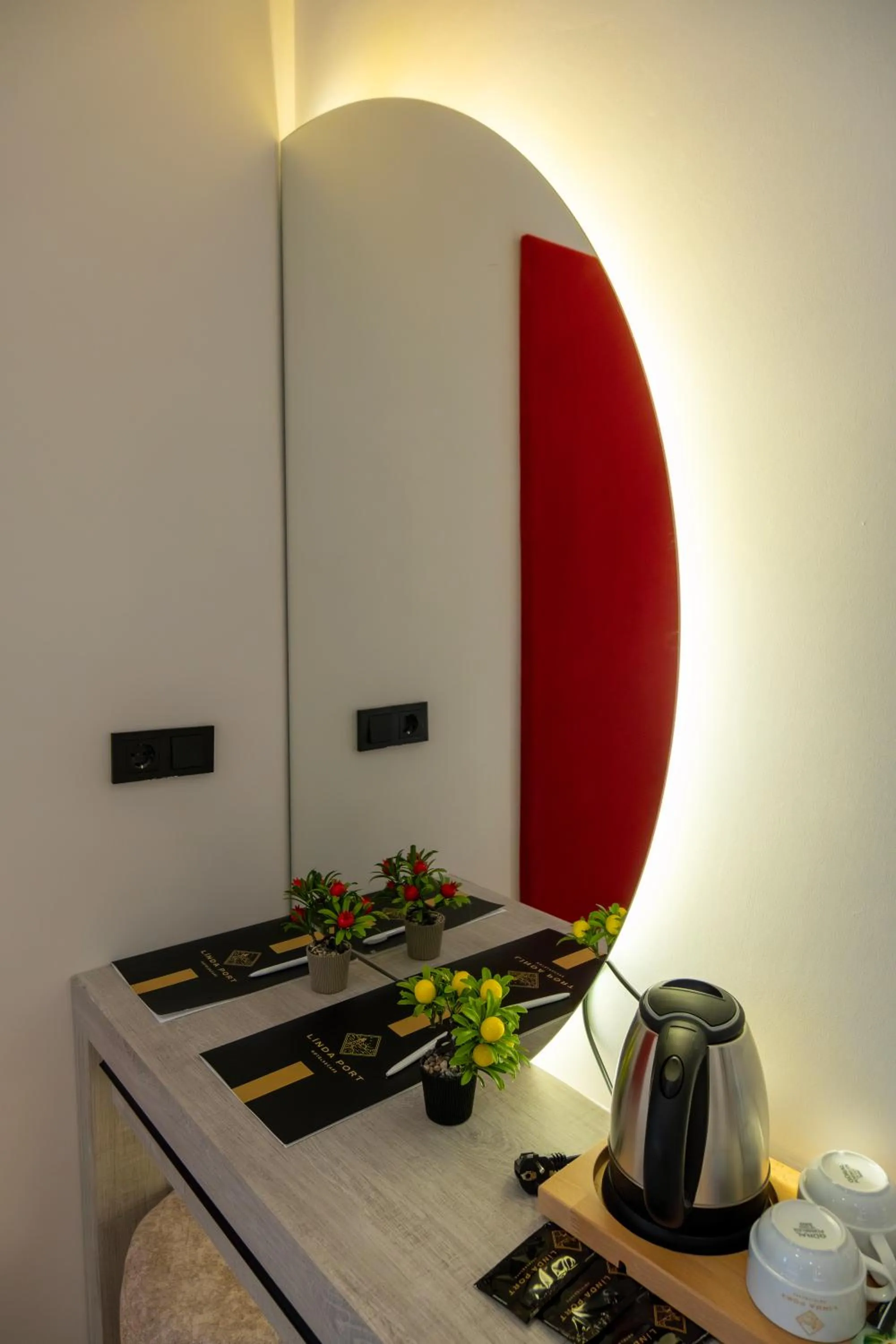 Coffee/tea facilities in Linda Port Hotel