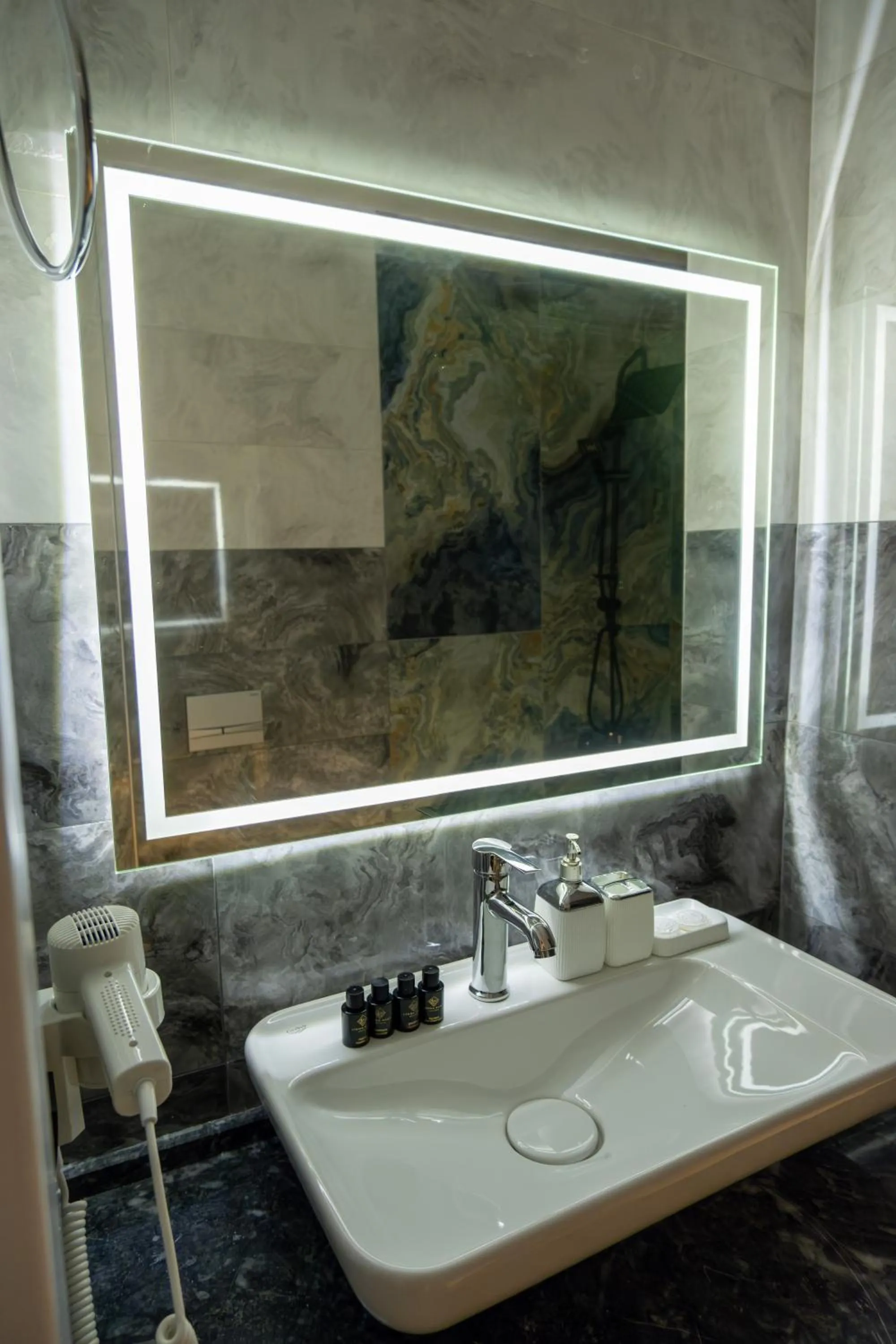 Bathroom in Linda Port Hotel