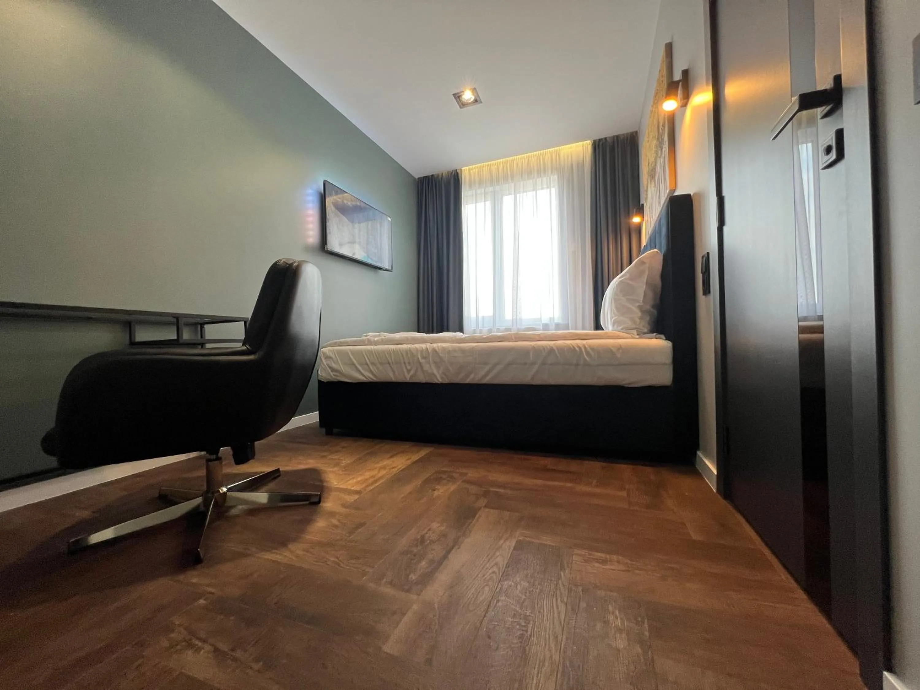 Bed in Luna Self Check-in Hotel Klaipeda