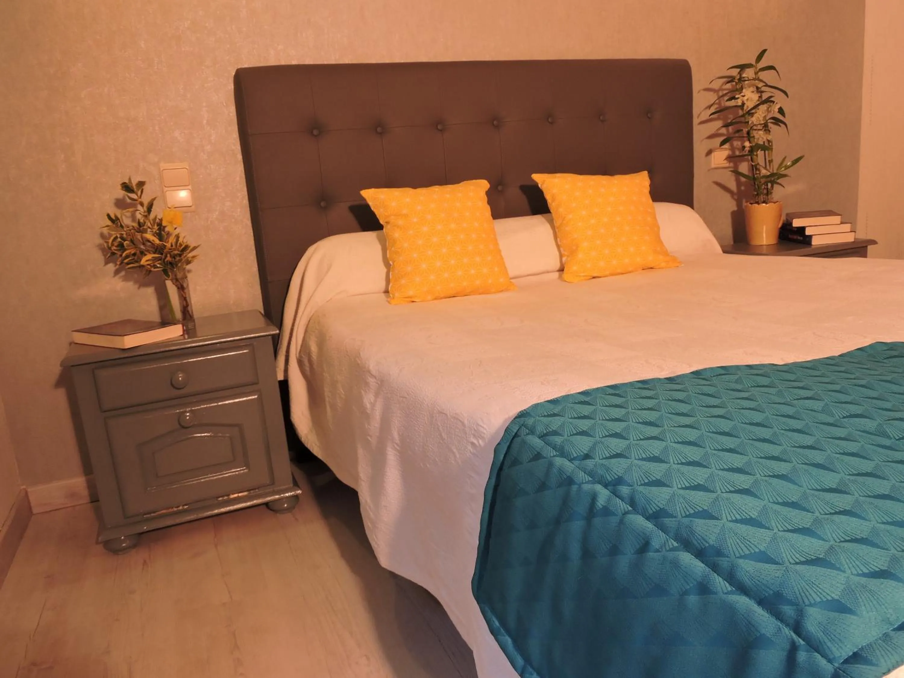 Decorative detail in Le Moulin du Barthas