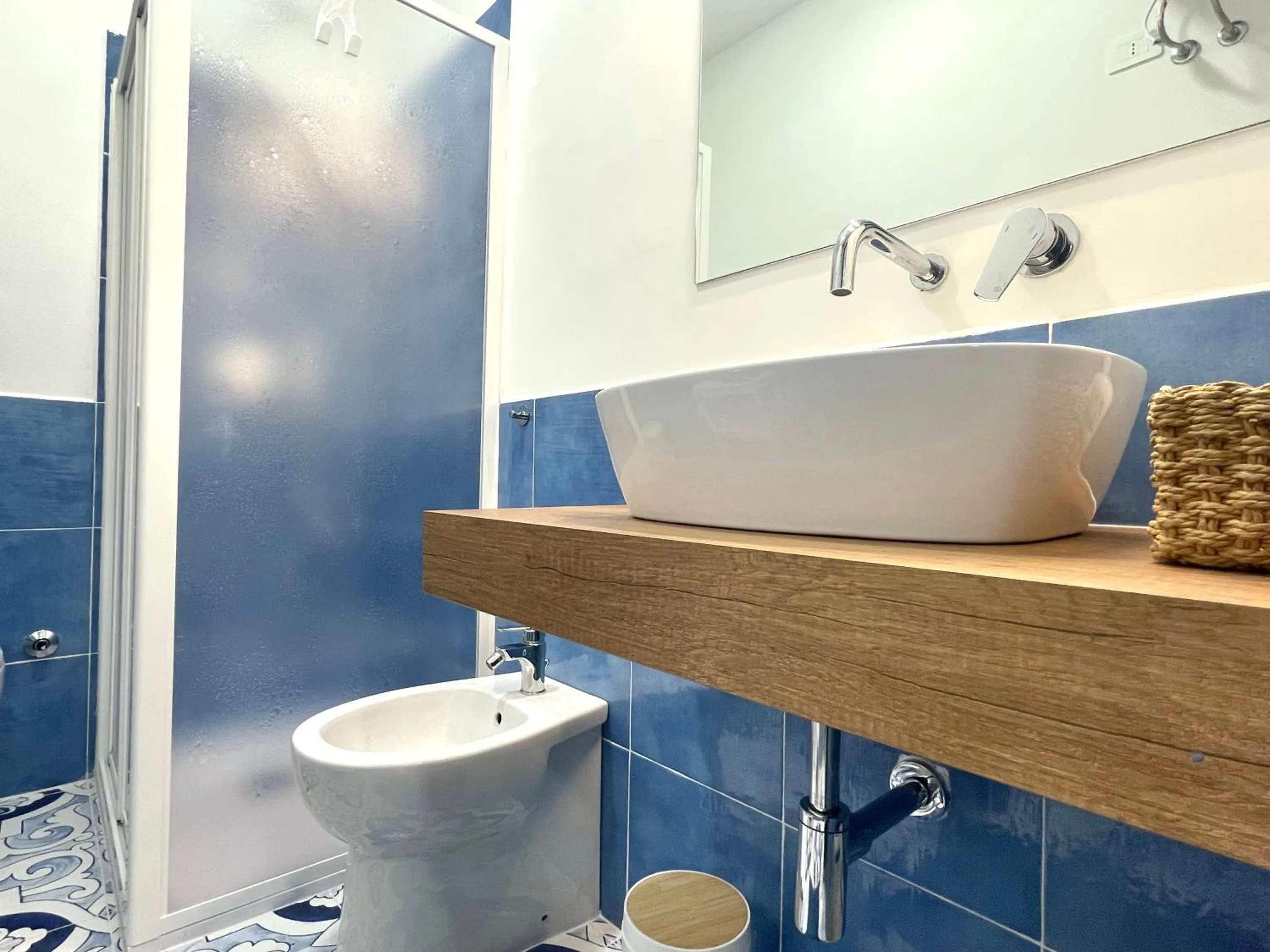 Bathroom in DOMUS MARI a due passi dal mare Anzio Cincinnato