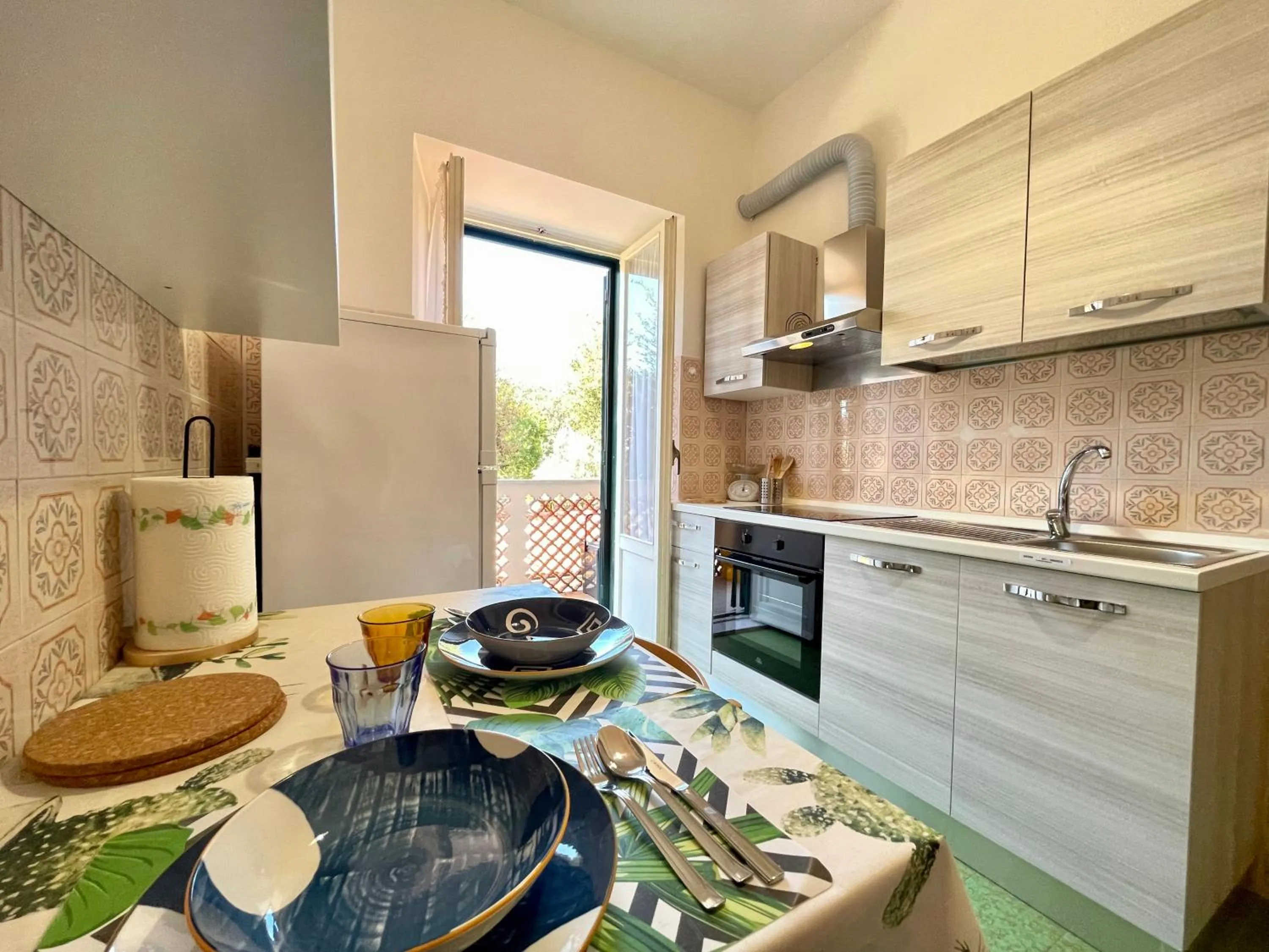 Kitchen or kitchenette in DOMUS MARI a due passi dal mare Anzio Cincinnato