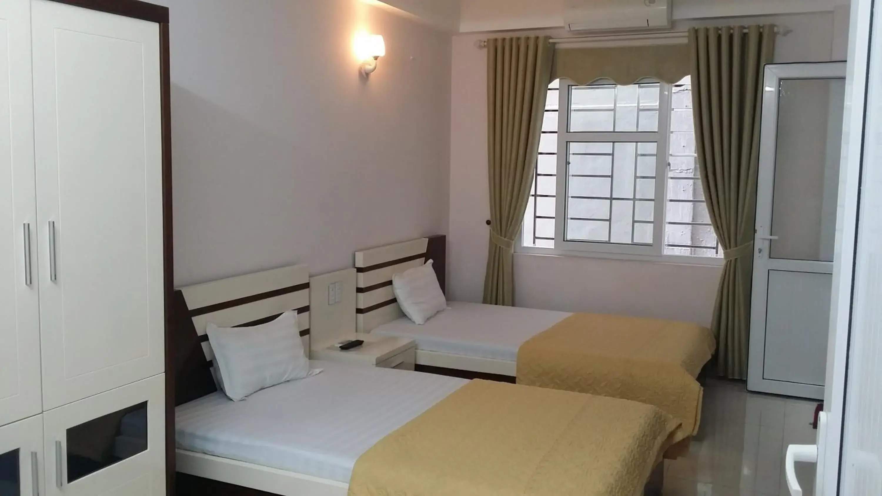 Economy Twin Room in The Light Hotel Economy Twin Room in The Light Hotel