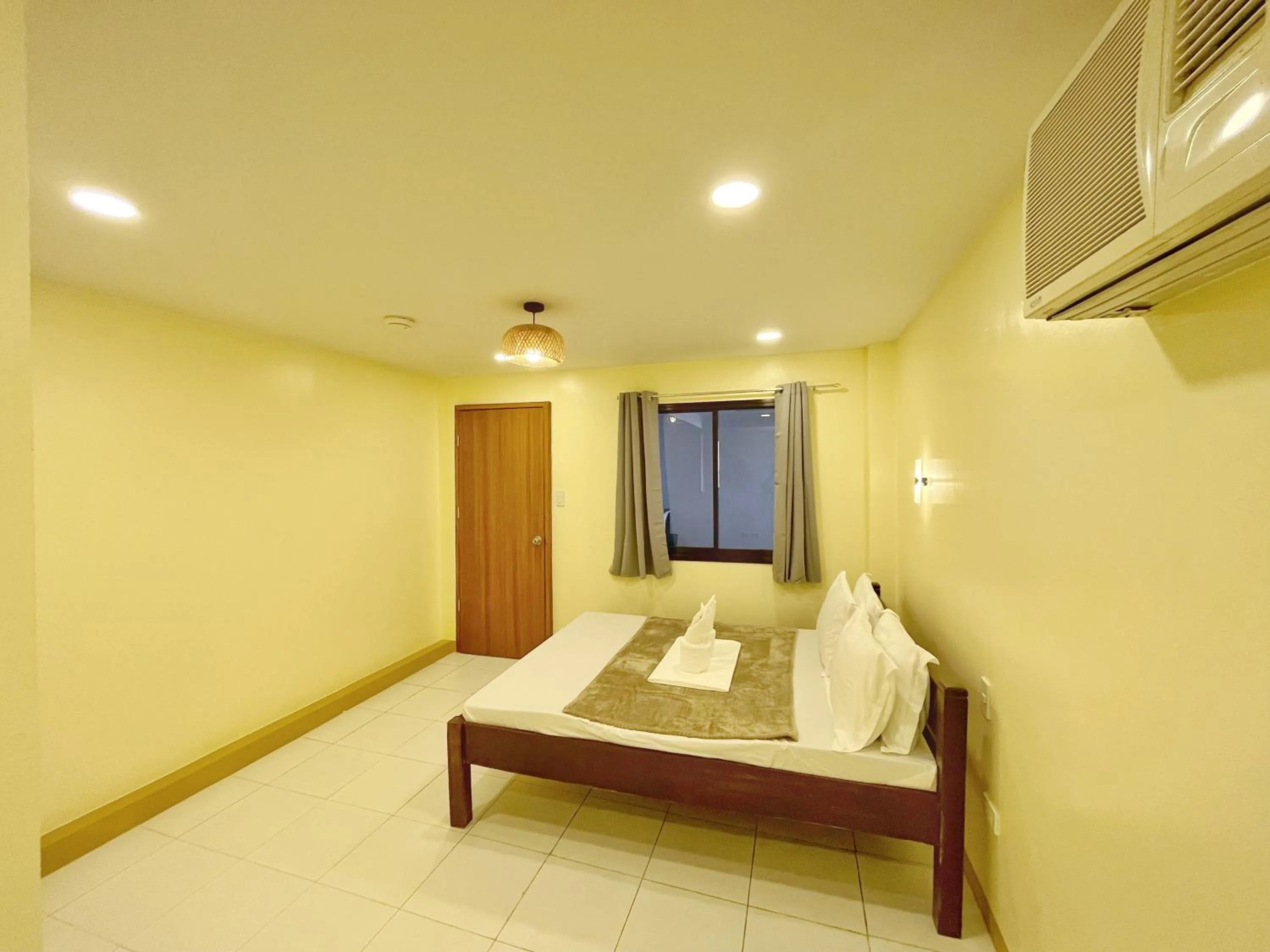 Bed in Zuric Pension House