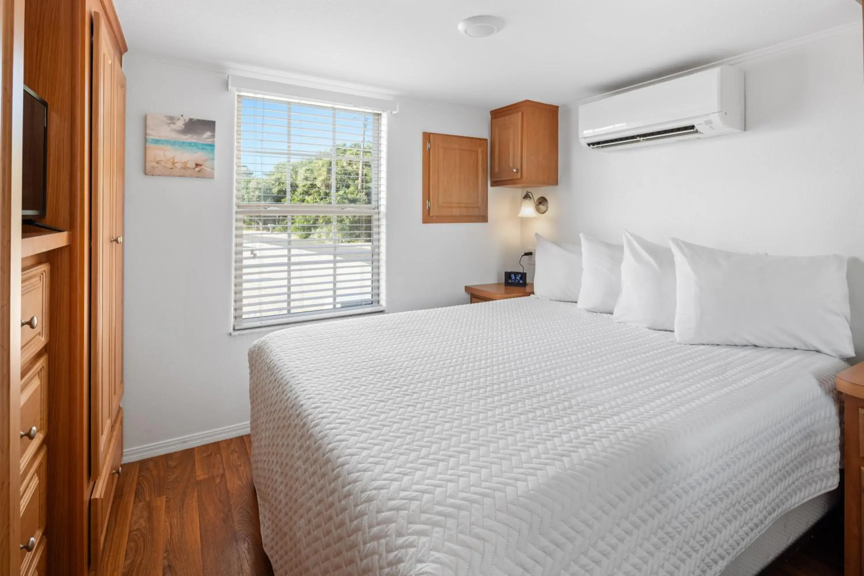 One-Bedroom Cottage in Sun Outdoors Marathon One-Bedroom Cottage in Sun Outdoors Marathon