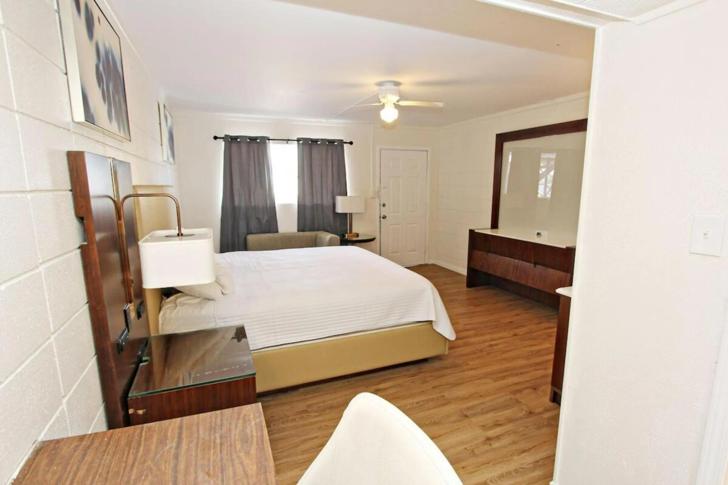 Bedroom, Bed in Cannon Inn By Capital O Gonzales Tx