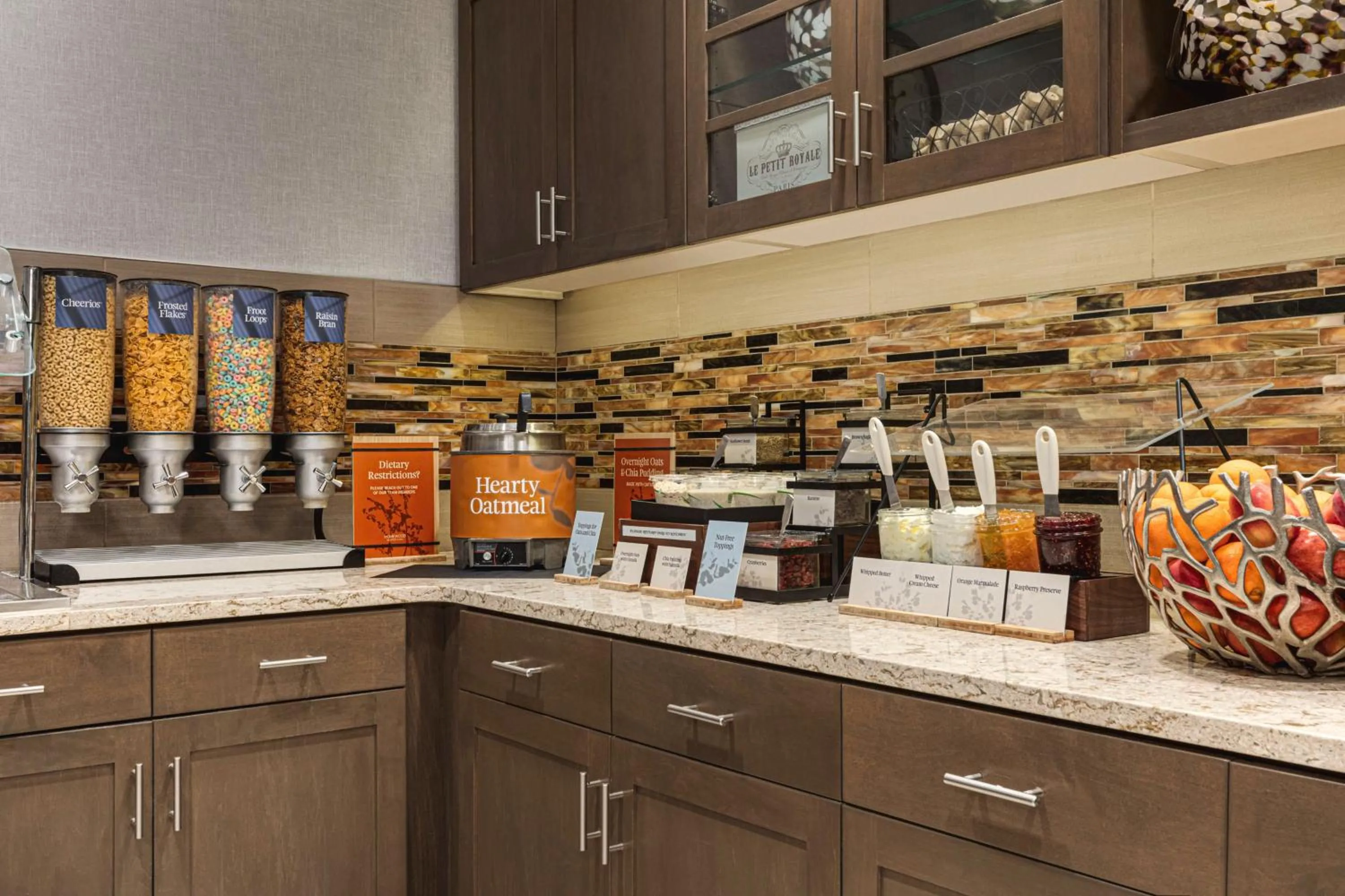 Breakfast in Homewood Suites by Hilton - Charlottesville