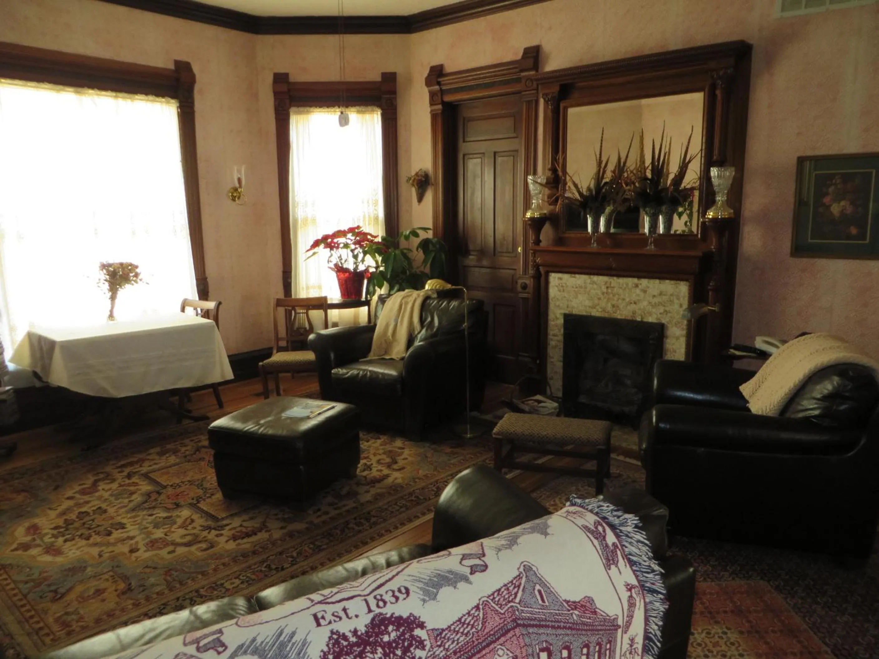 Day, Bed in Market Street Inn