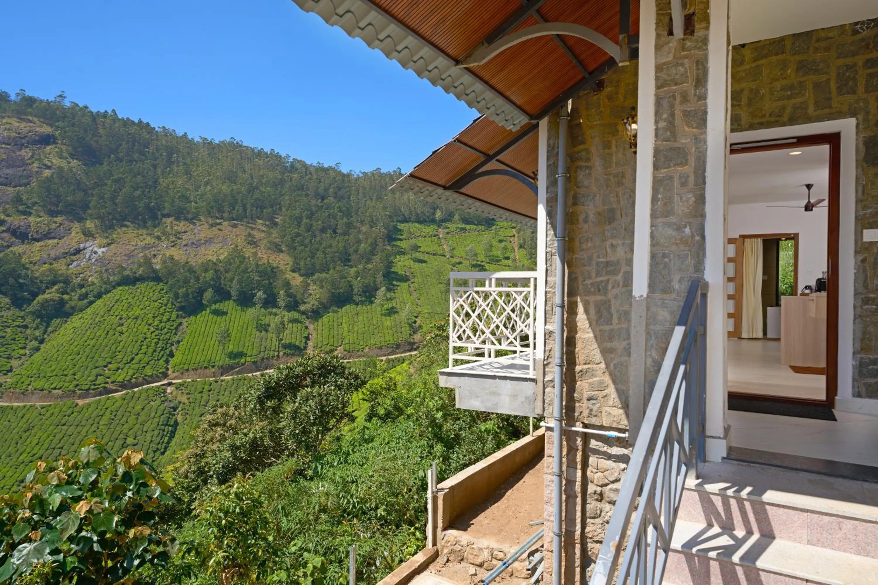 Mountain view in The Planet Munnar