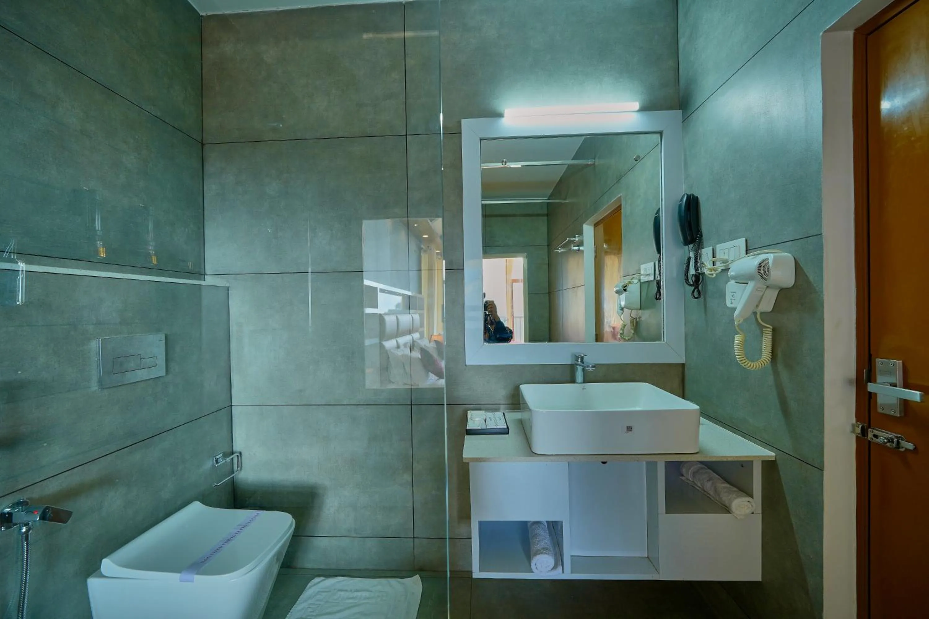 Bathroom in The Planet Munnar