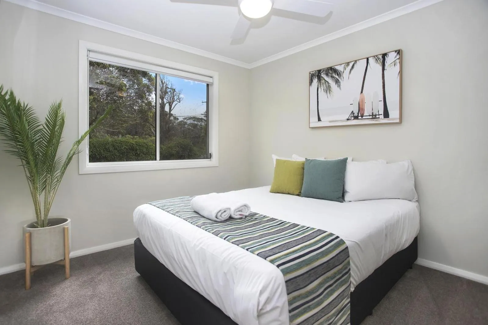 Bedroom, Bed in Ingenia Holidays One Mile Beach