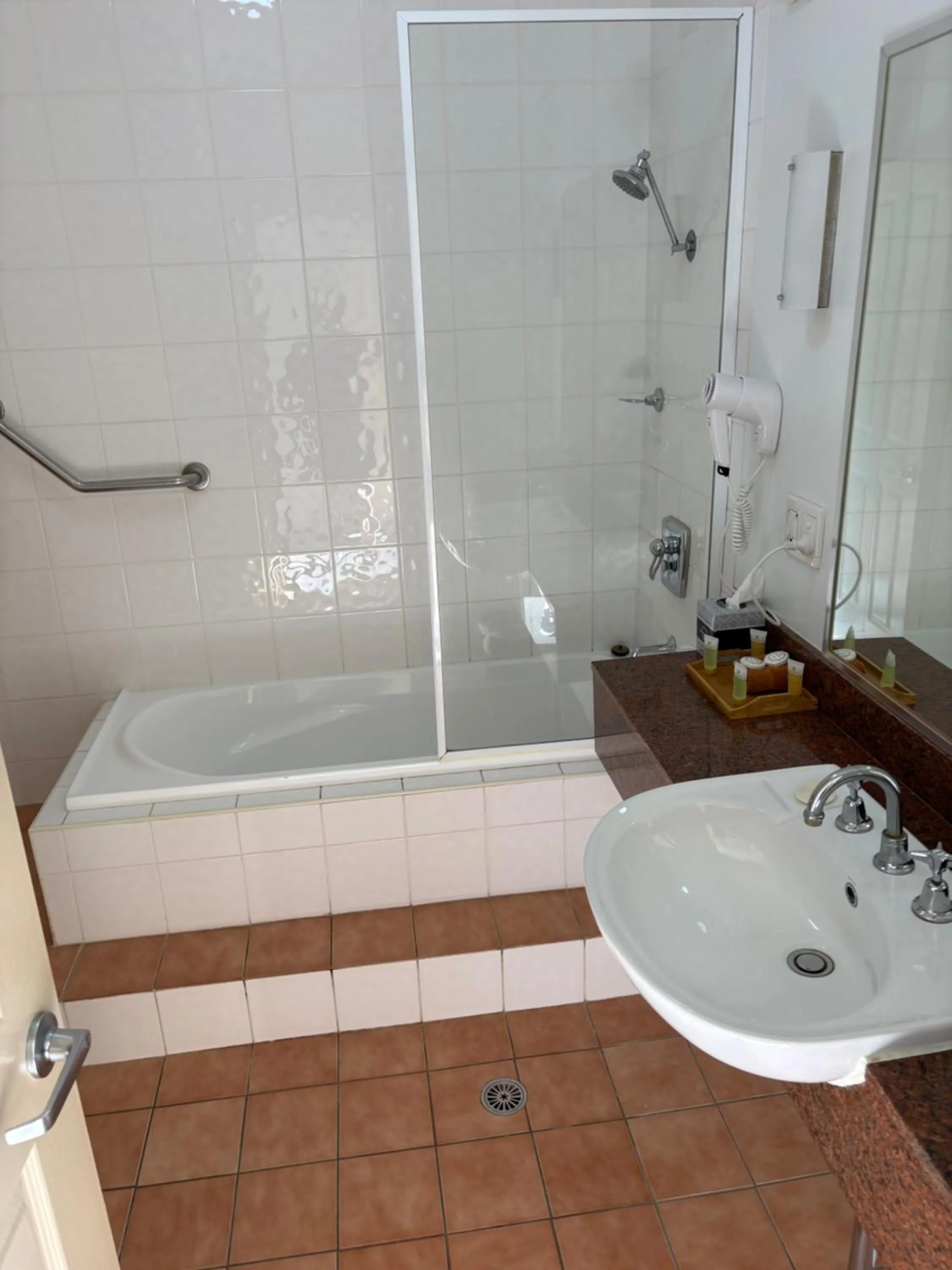 Golden Guitar Motor Inn