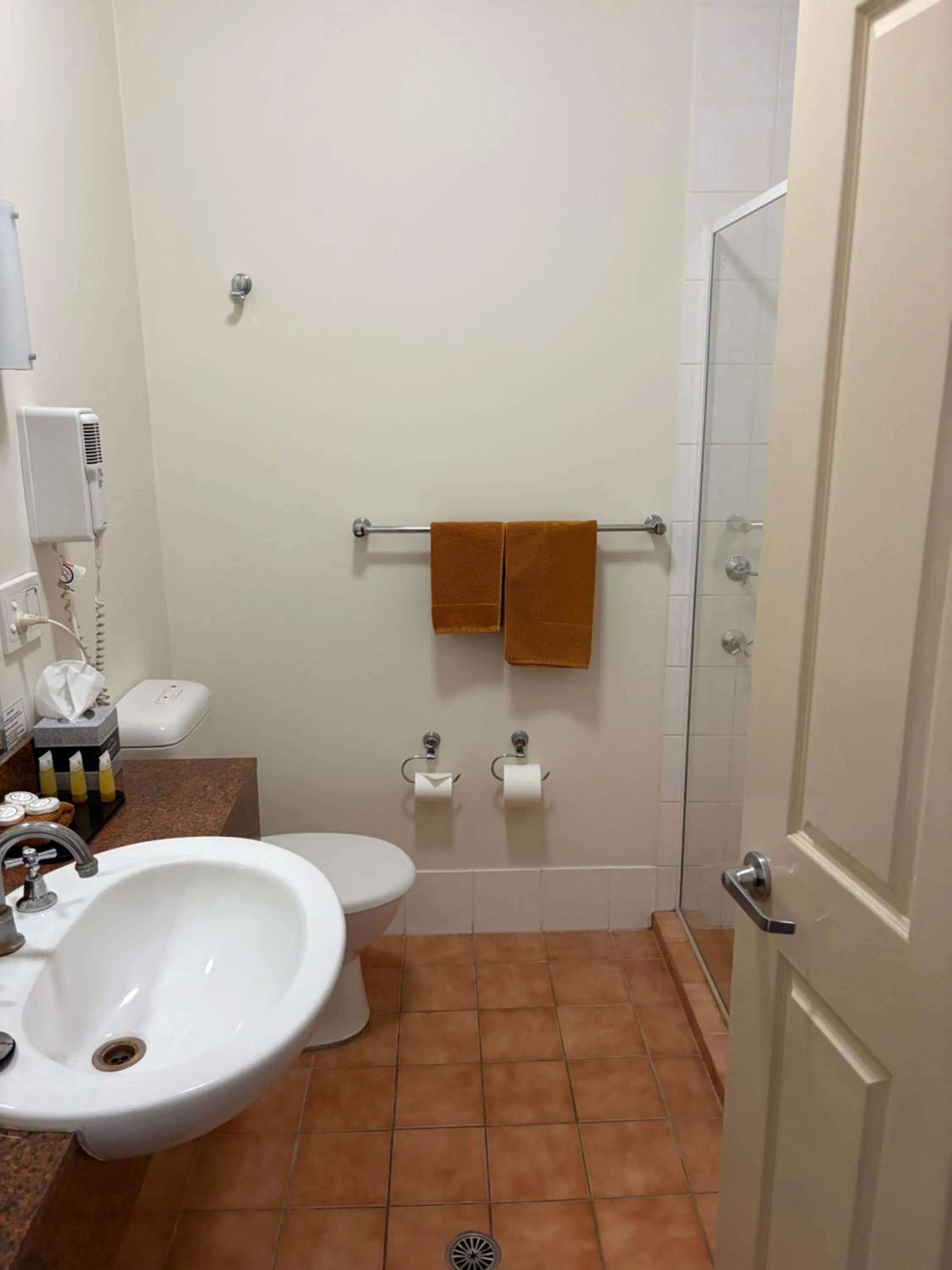 Golden Guitar Motor Inn