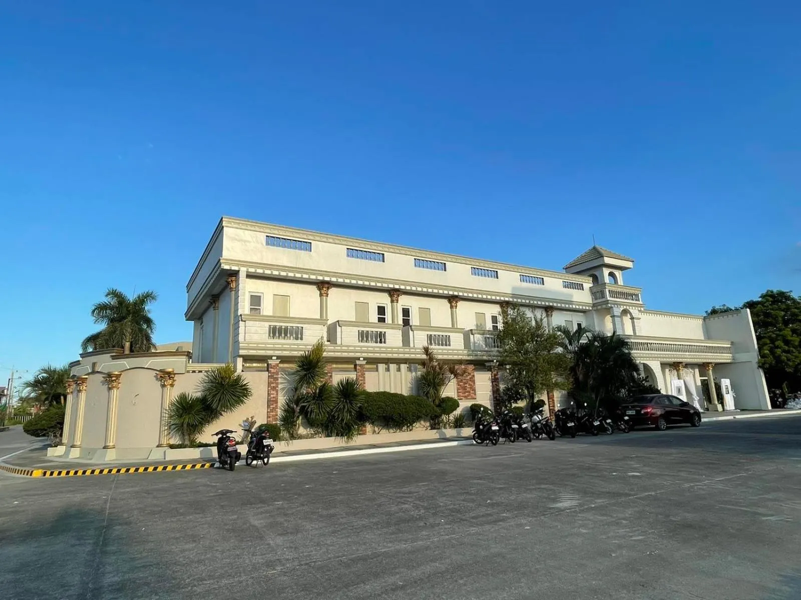 Property building in El Palacio Hotel & Resort