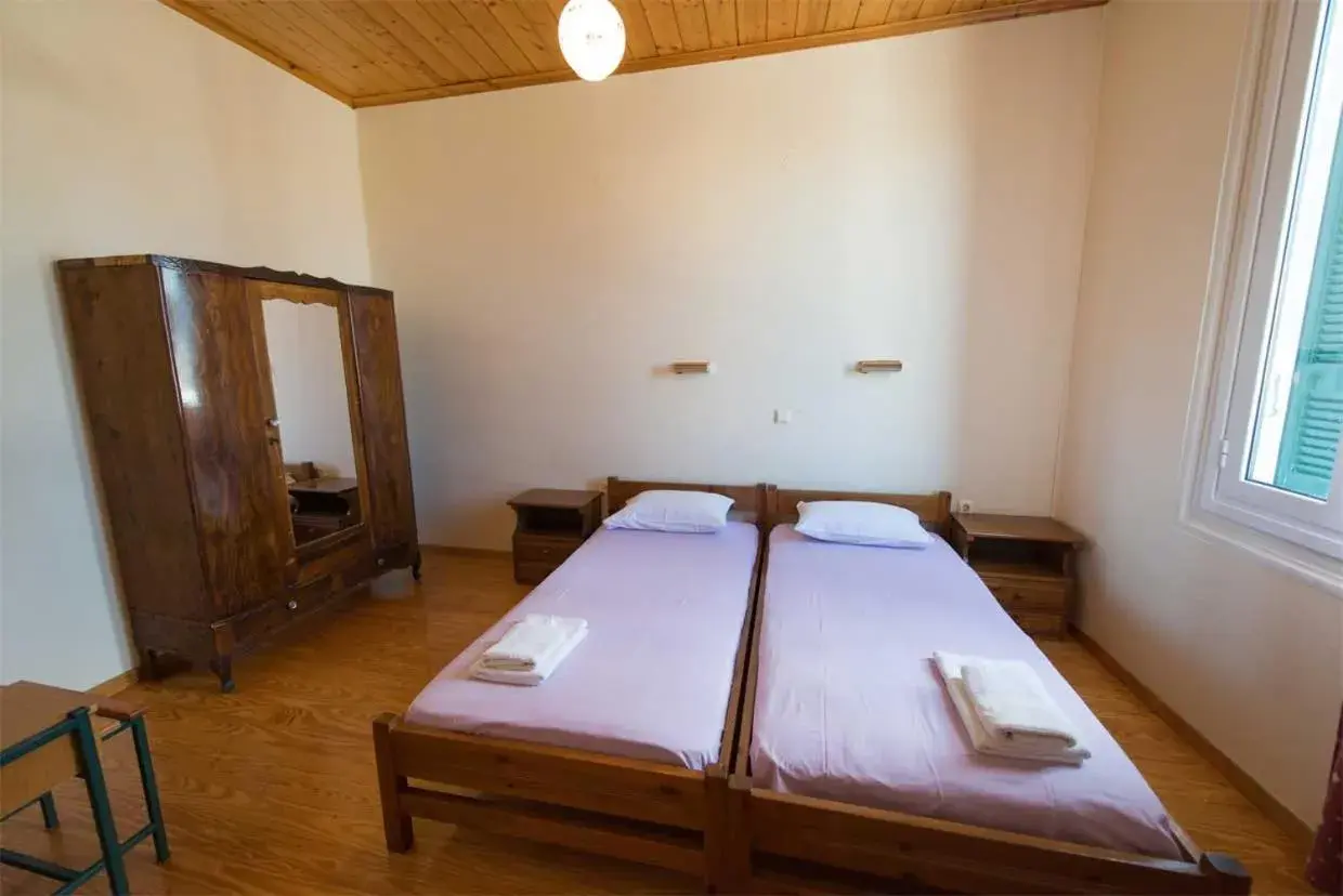 Apartment with Terrace in Hotel Patrai Apartment with Terrace in Hotel Patrai