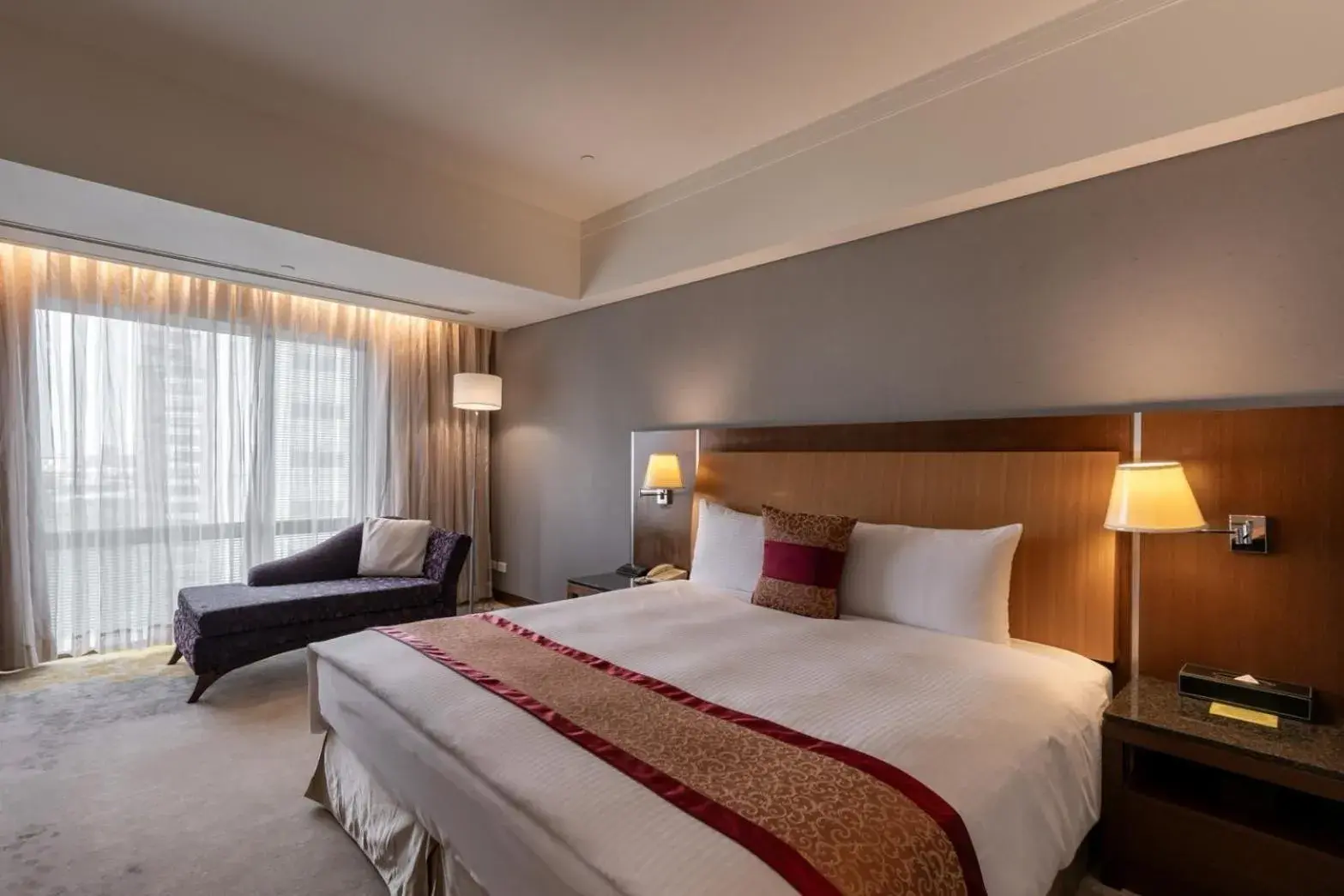 Superior Suite in Evergreen Plaza Hotel - Tainan Superior Suite in Evergreen Plaza Hotel - Tainan