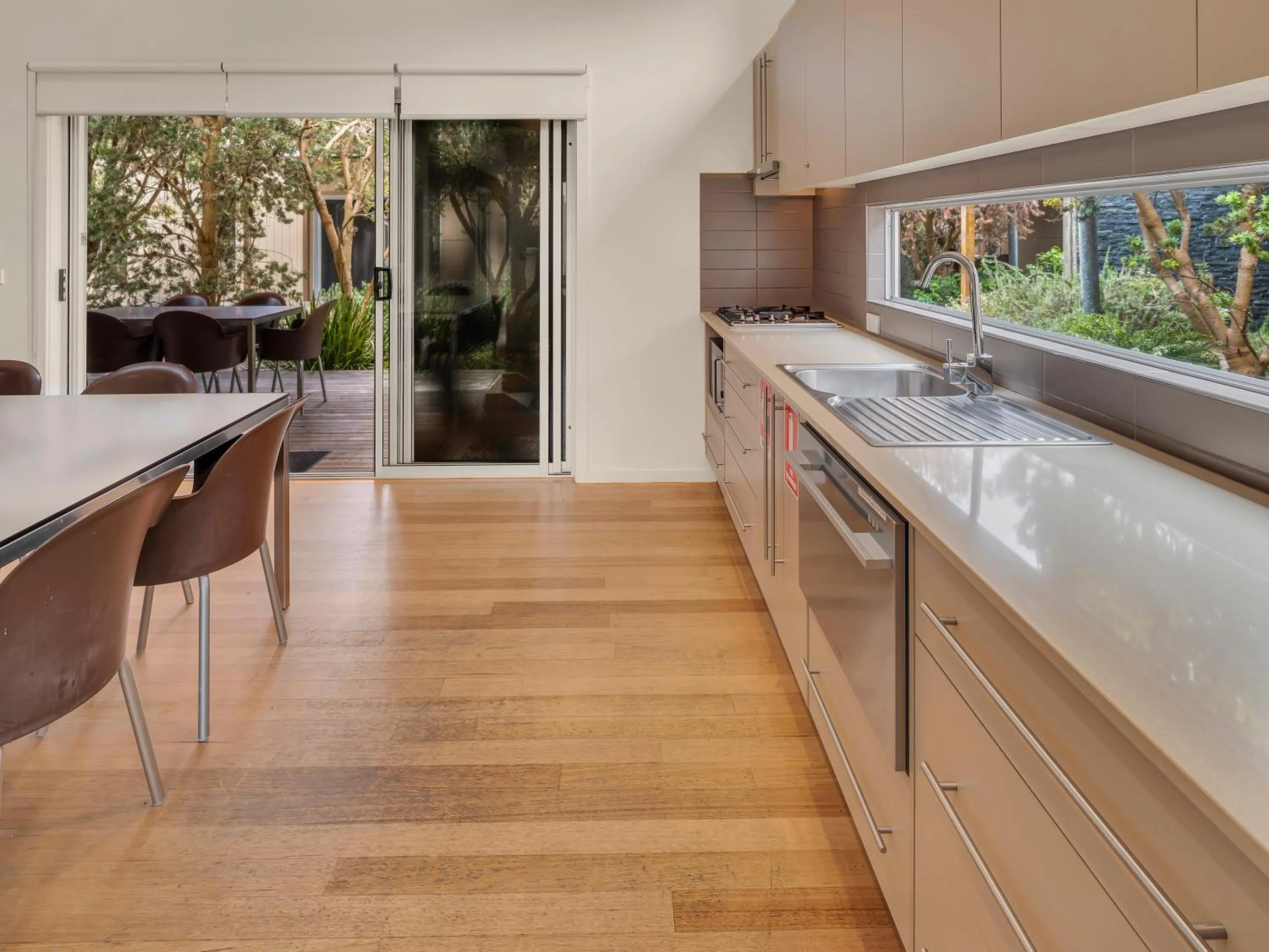 Kitchen or kitchenette in BIG4 Ingenia Holidays Queenscliff Beacon