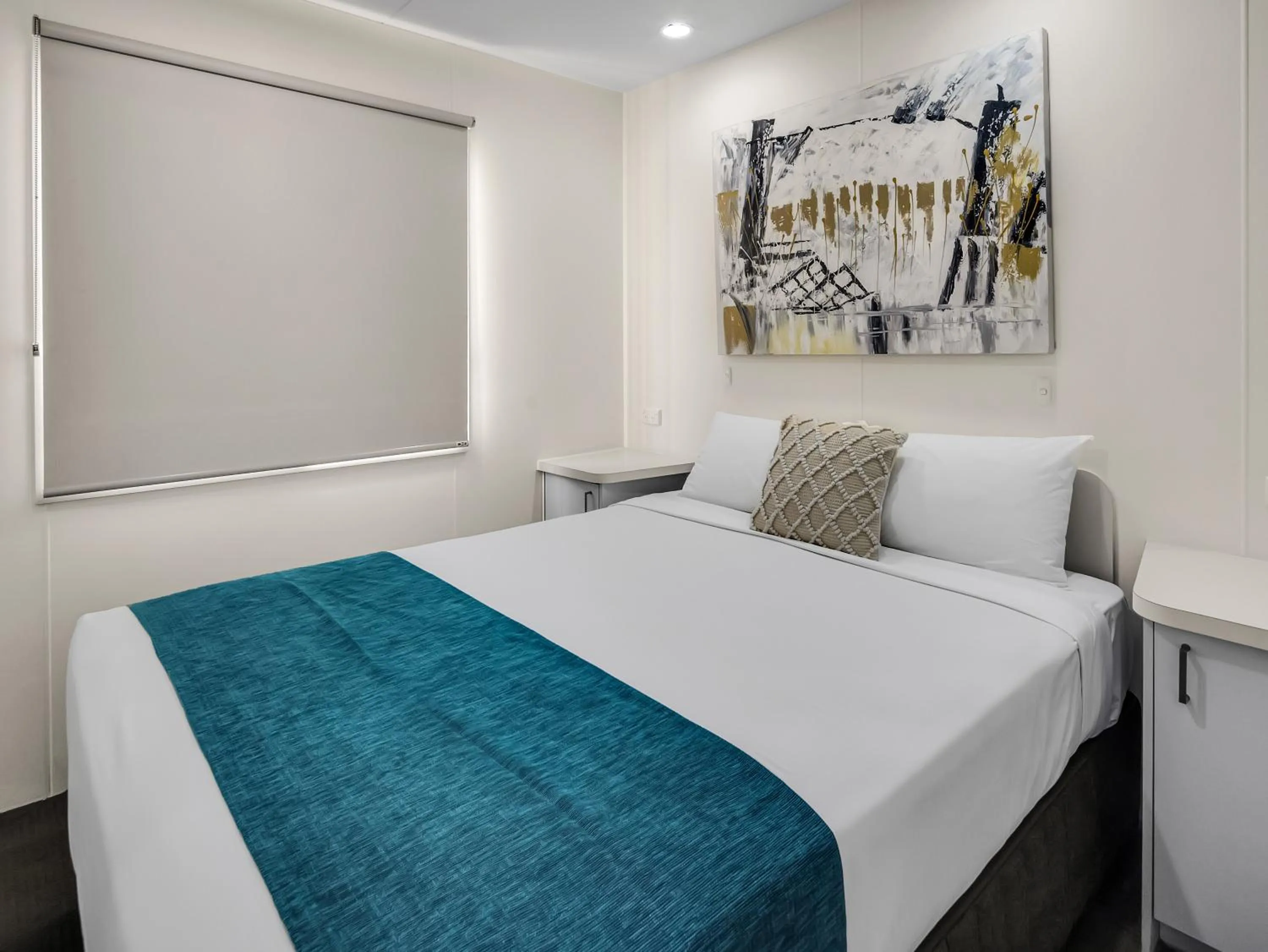 Bed in BIG4 Ingenia Holidays Queenscliff Beacon