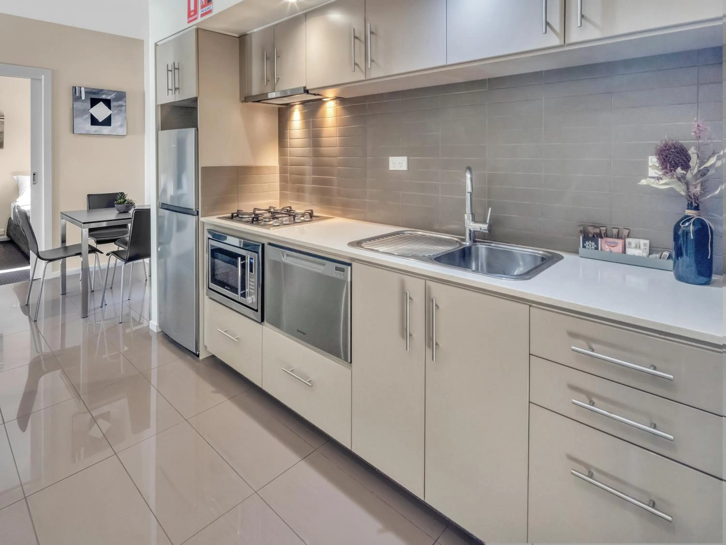 Kitchen or kitchenette in BIG4 Ingenia Holidays Queenscliff Beacon