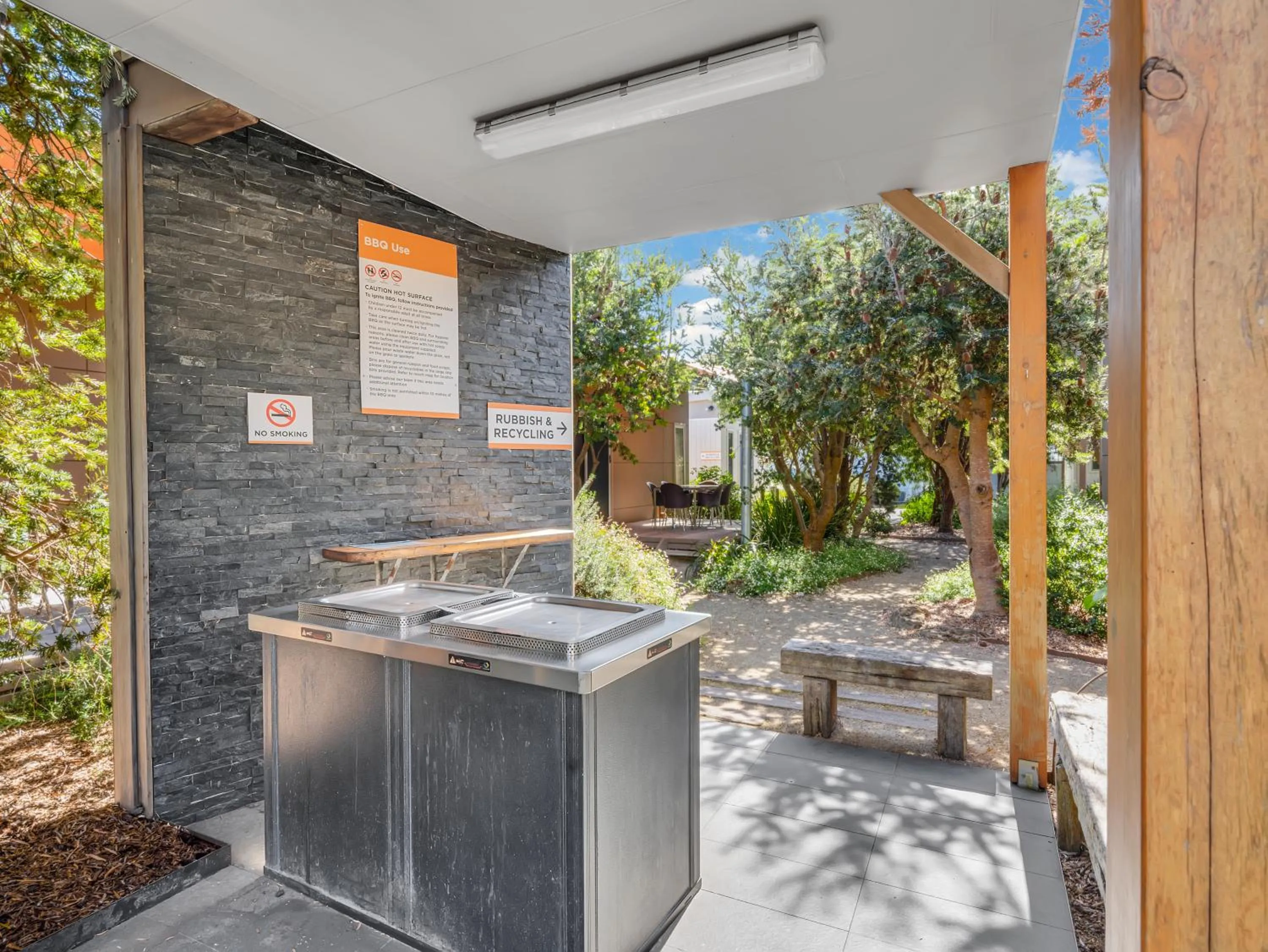 BBQ facilities in BIG4 Ingenia Holidays Queenscliff Beacon