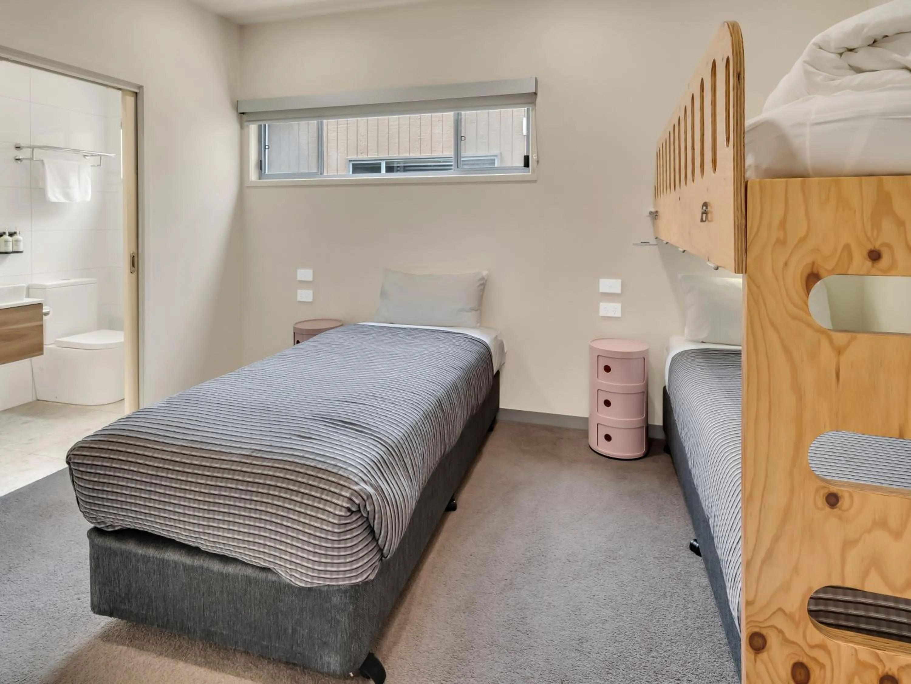 Bed in BIG4 Ingenia Holidays Queenscliff Beacon