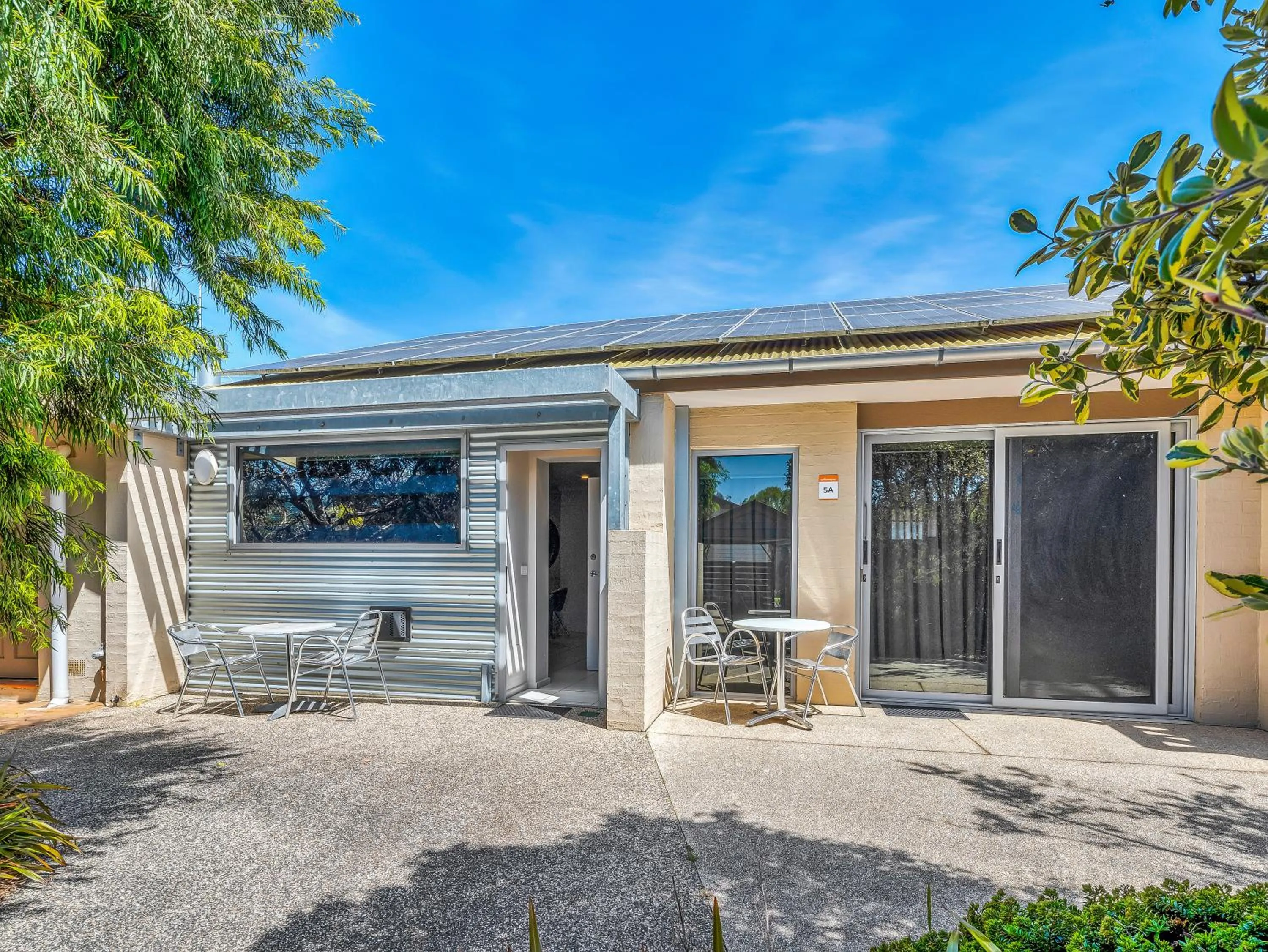 Patio in BIG4 Ingenia Holidays Queenscliff Beacon