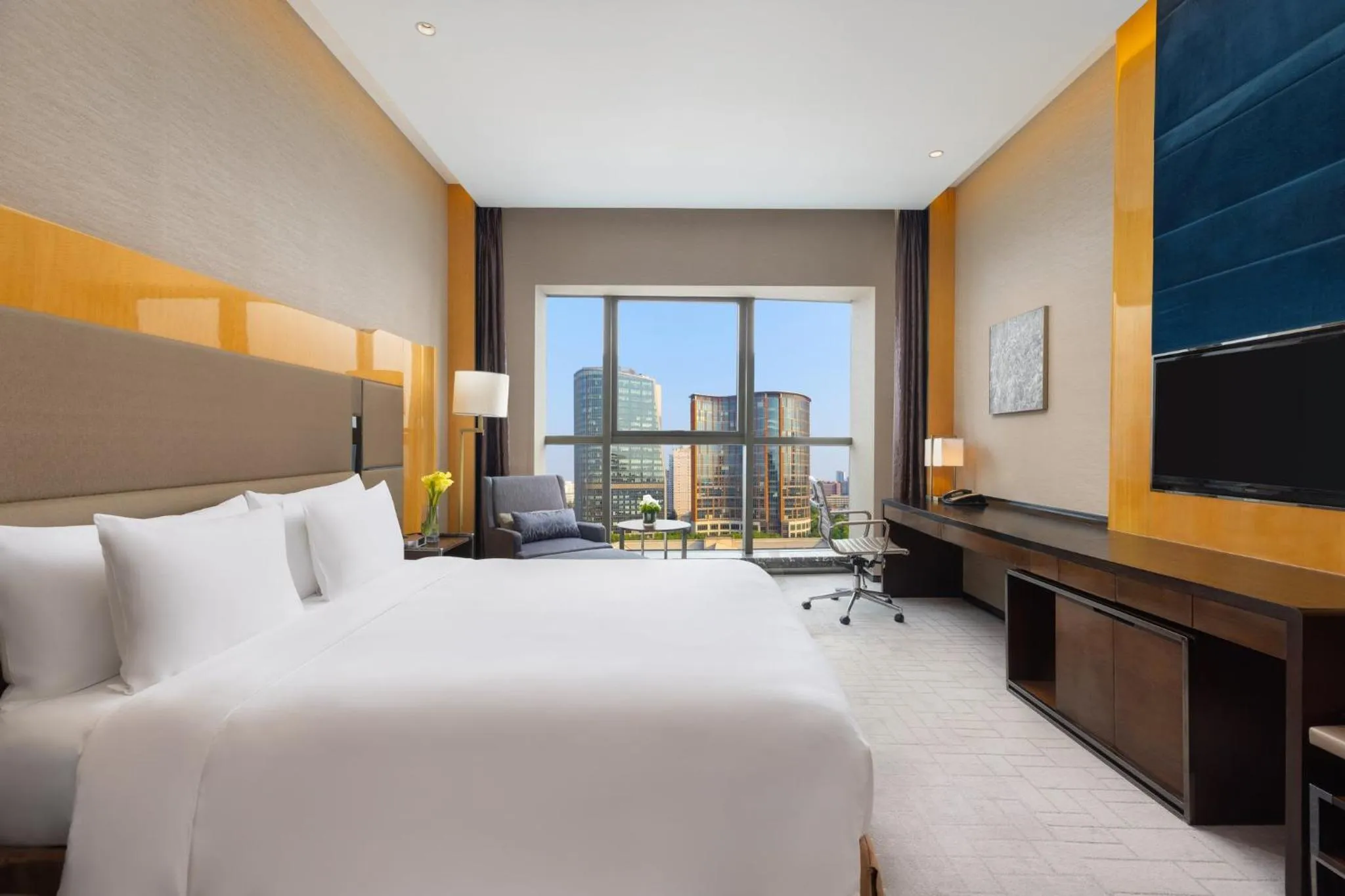 Photo of the whole room, Bed in Crowne Plaza Beijing Lido by IHG