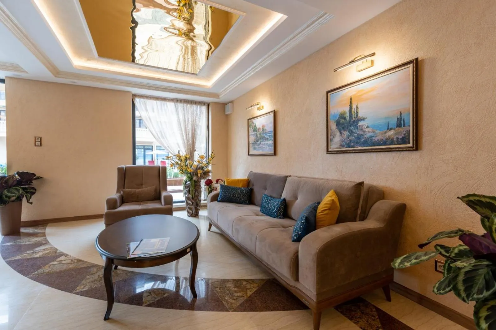 APHRODITE PARK DELUXE