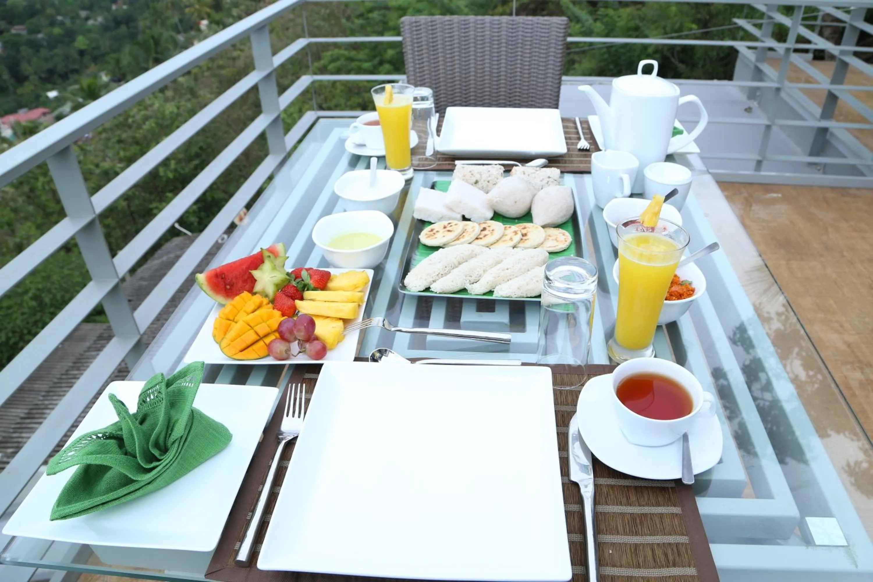 Food and drinks in Sky Pavilion