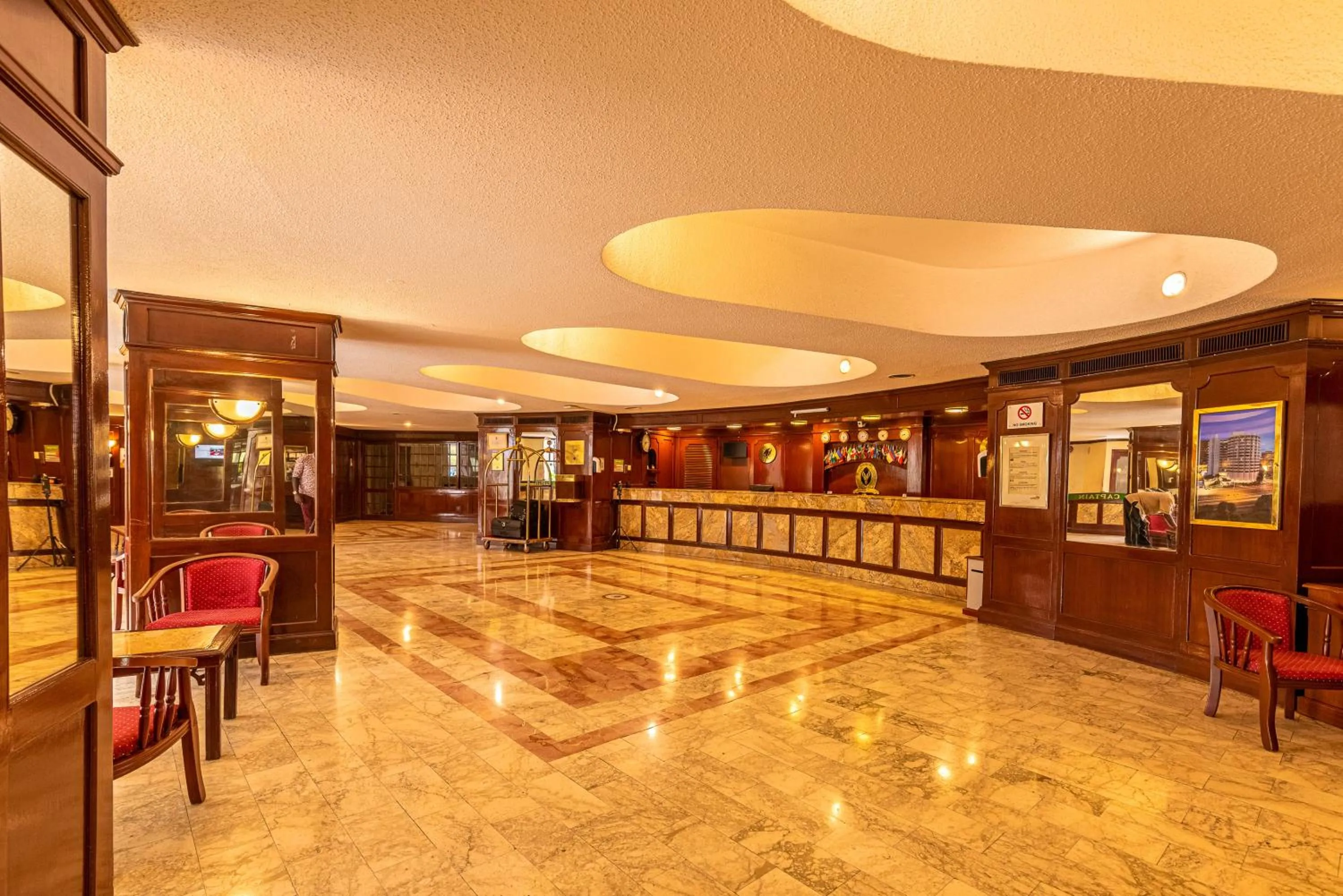 Lobby or reception in Nairobi Safari Club by Swiss-Belhotel