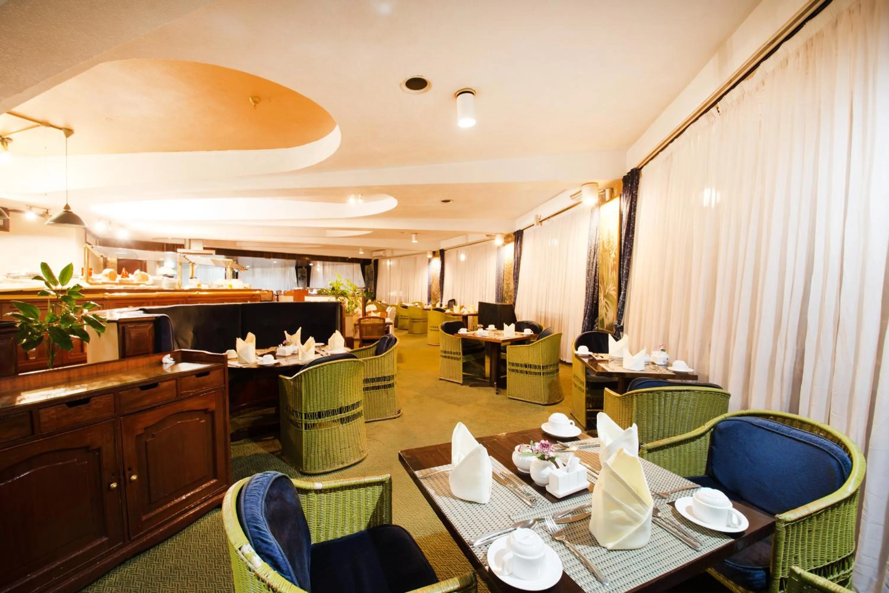 Restaurant/places to eat in Nairobi Safari Club by Swiss-Belhotel