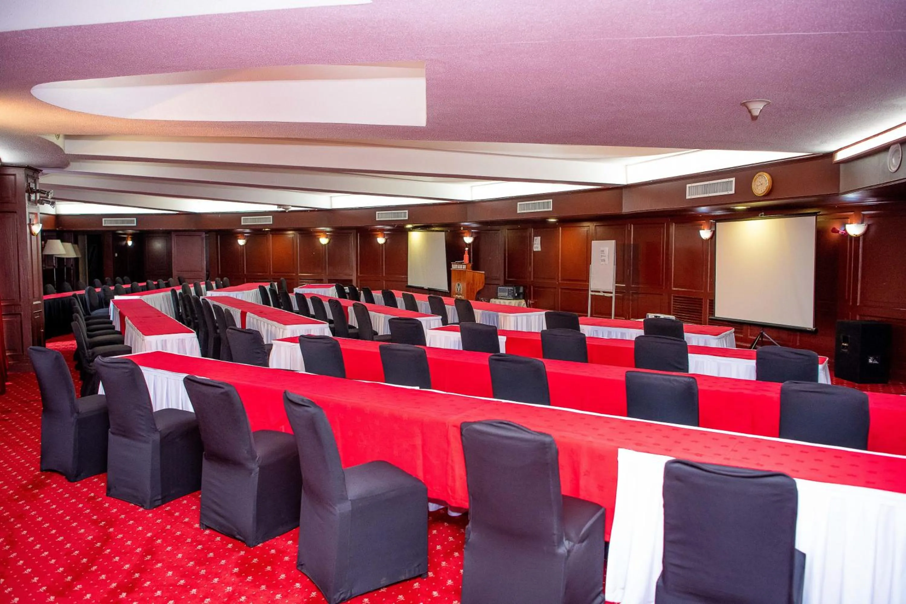 Meeting/conference room in Nairobi Safari Club by Swiss-Belhotel