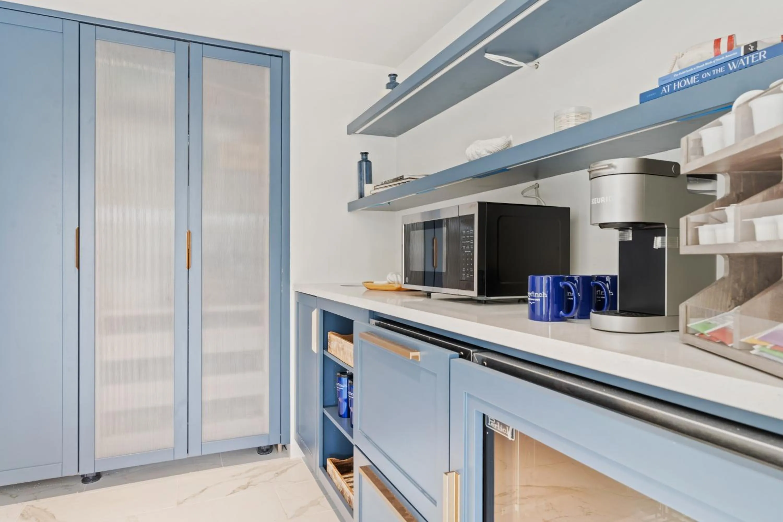 Coffee/tea facilities in Greyfinch Chatham Inn