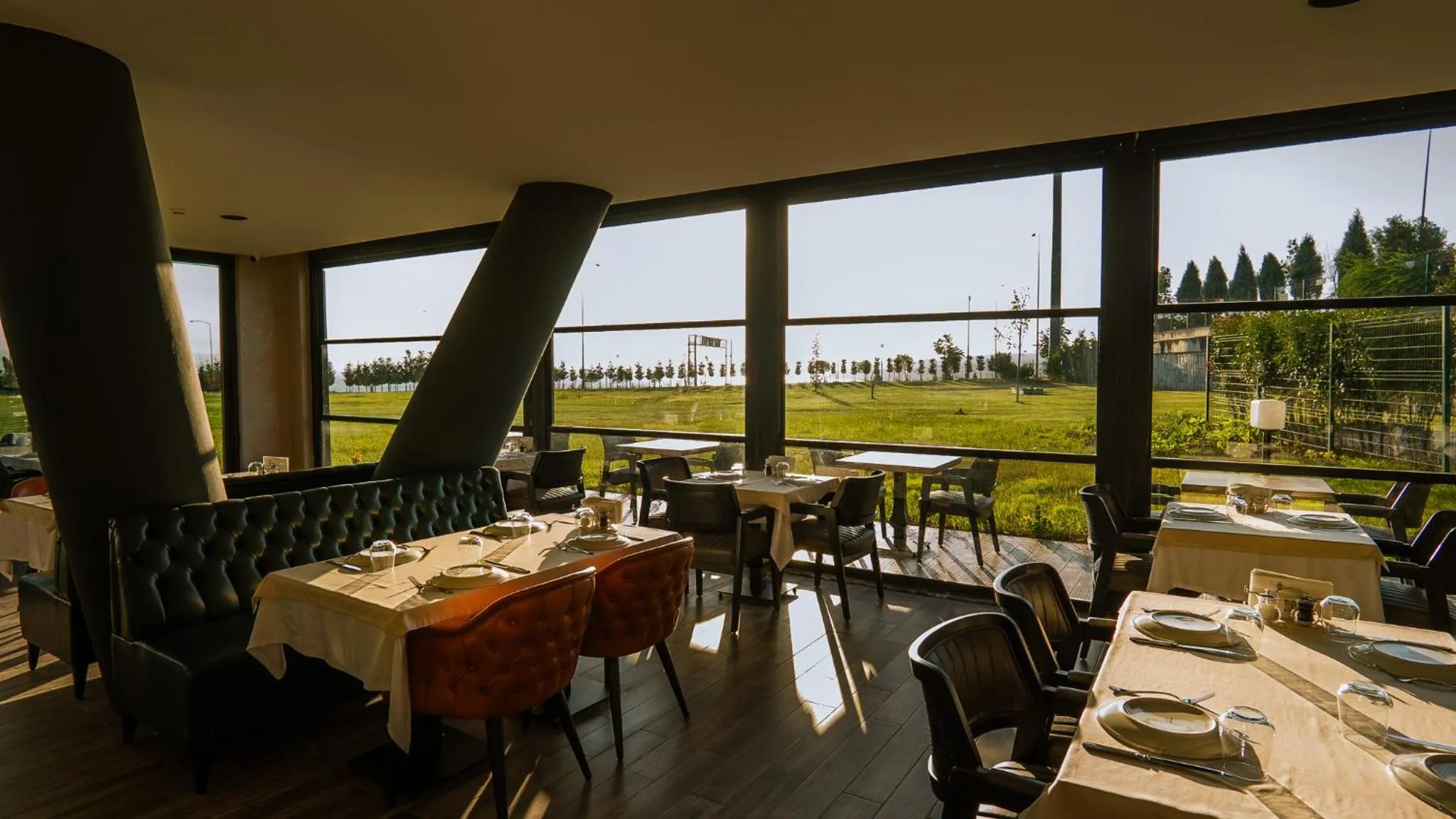 Restaurant/places to eat in Motel Heksapolis