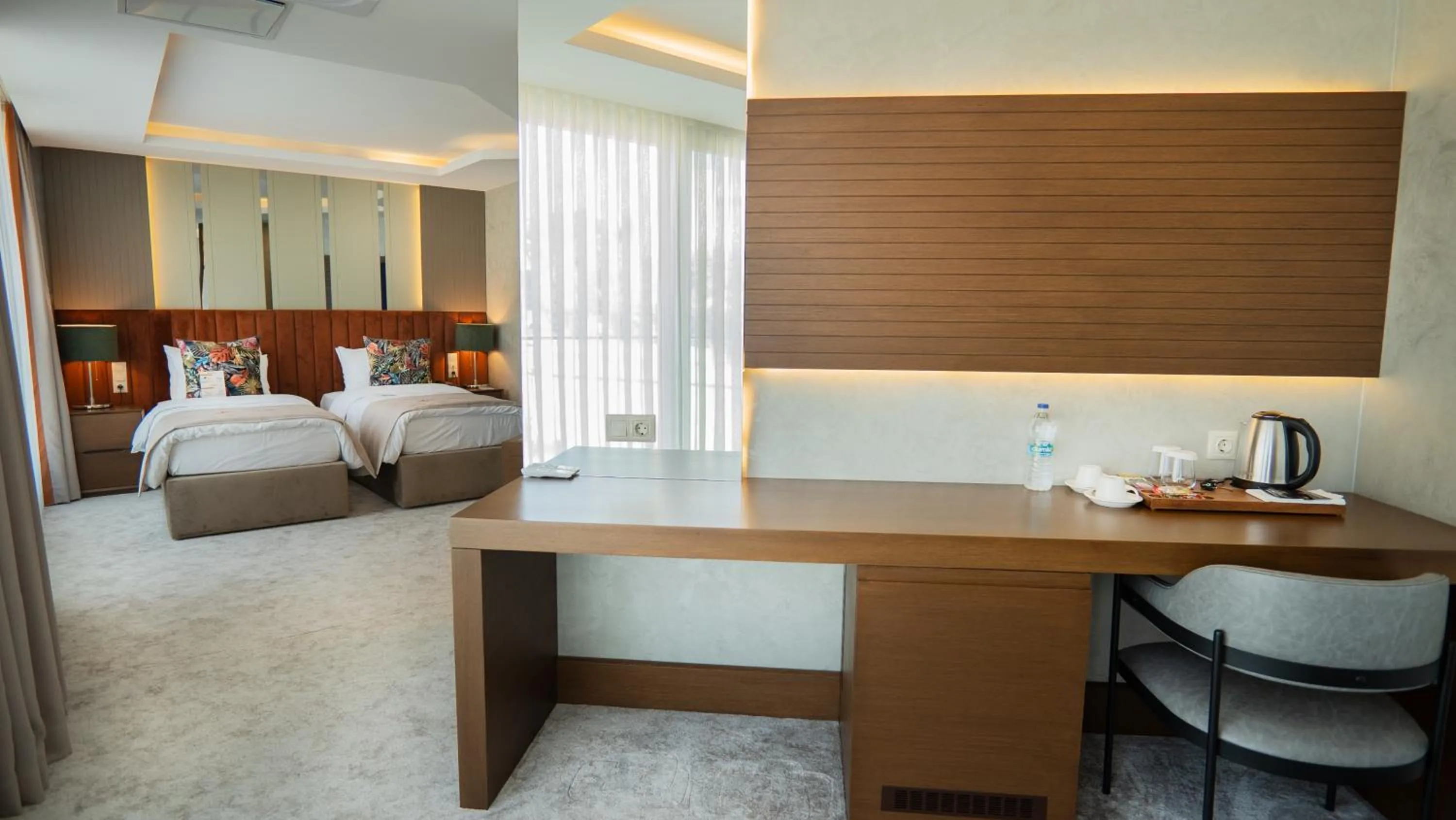 Bed in Motel Heksapolis