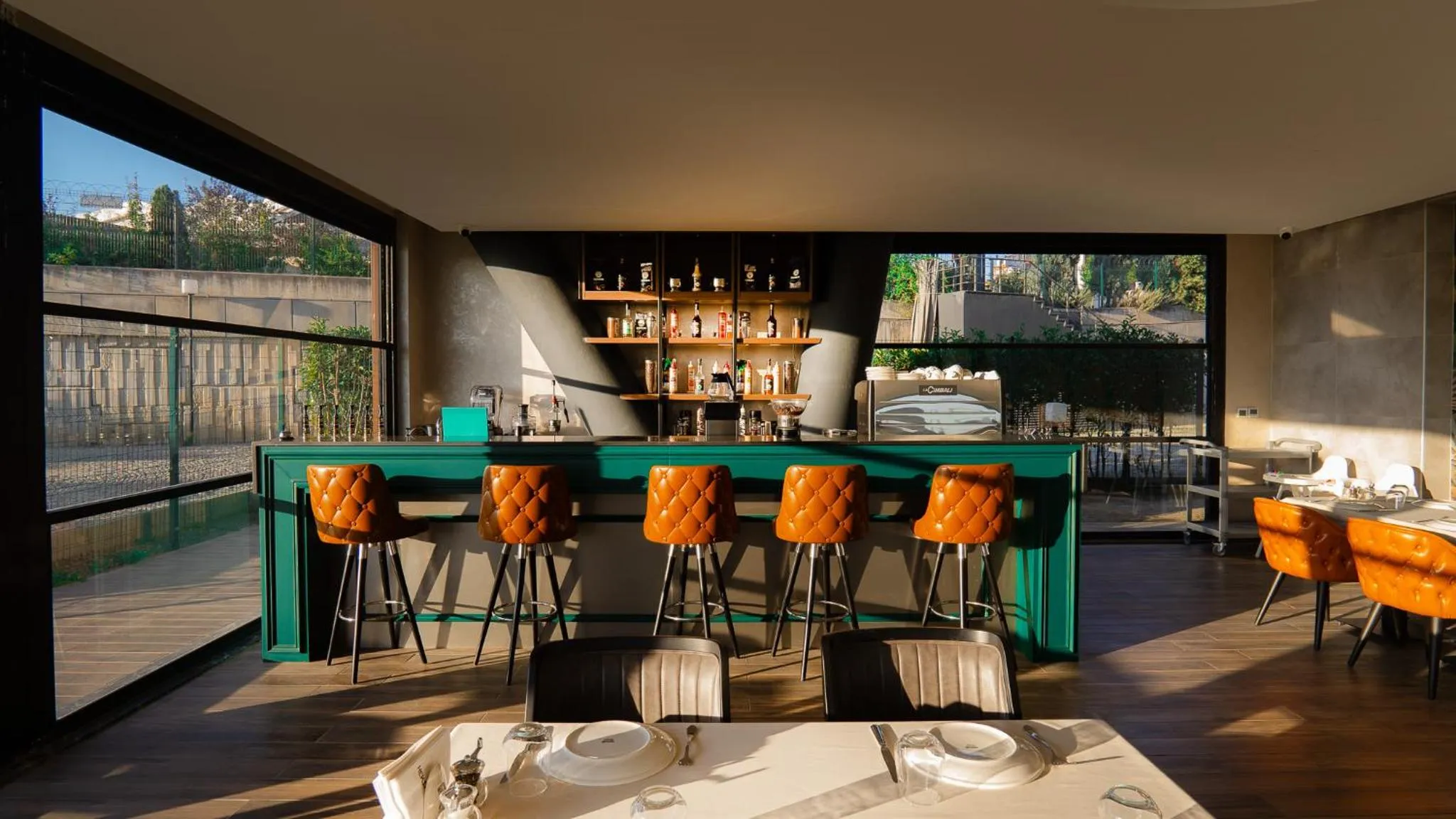 Restaurant/places to eat in Motel Heksapolis