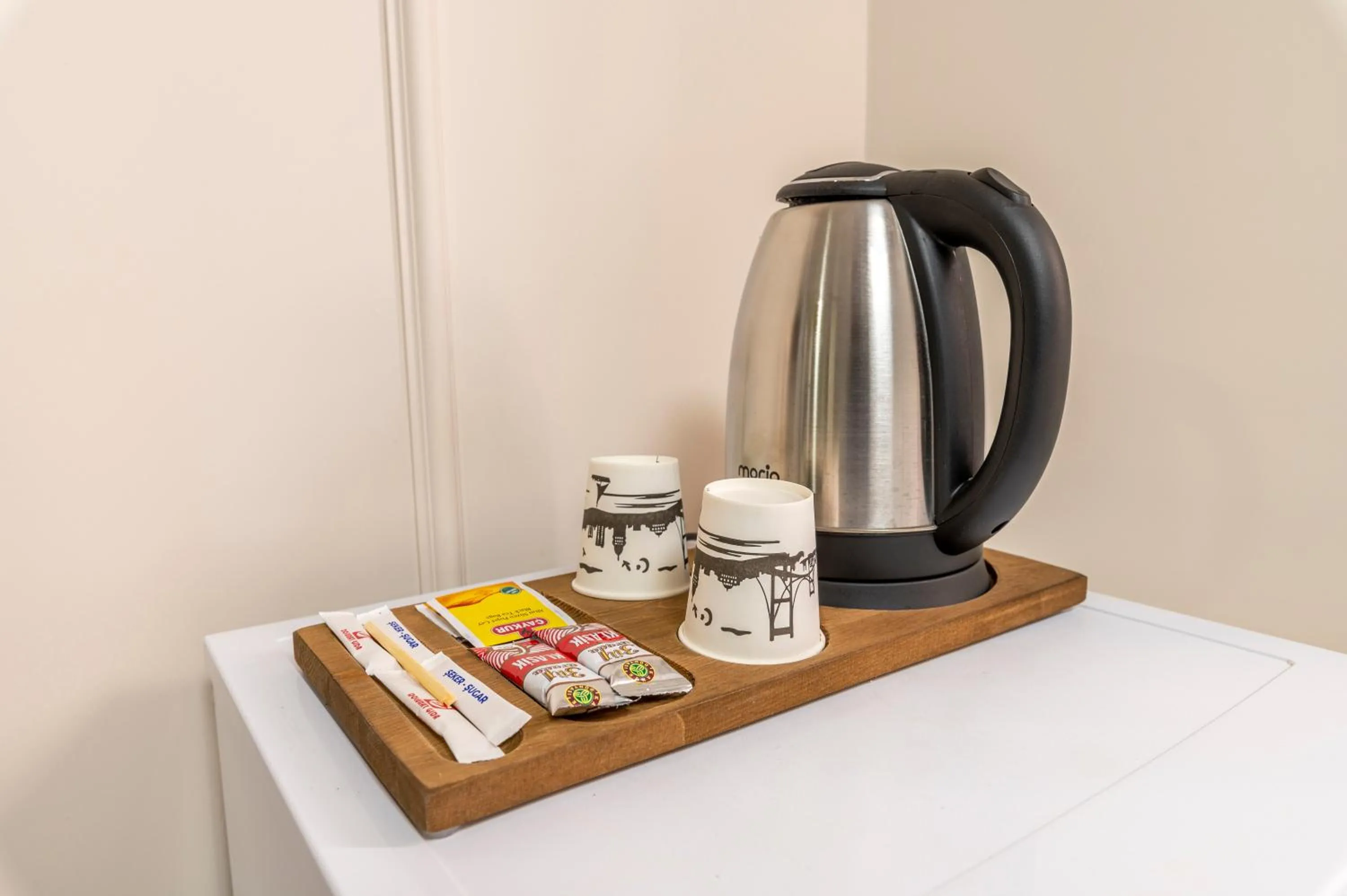 Coffee/tea facilities in Royal Luxury Hotels Suites