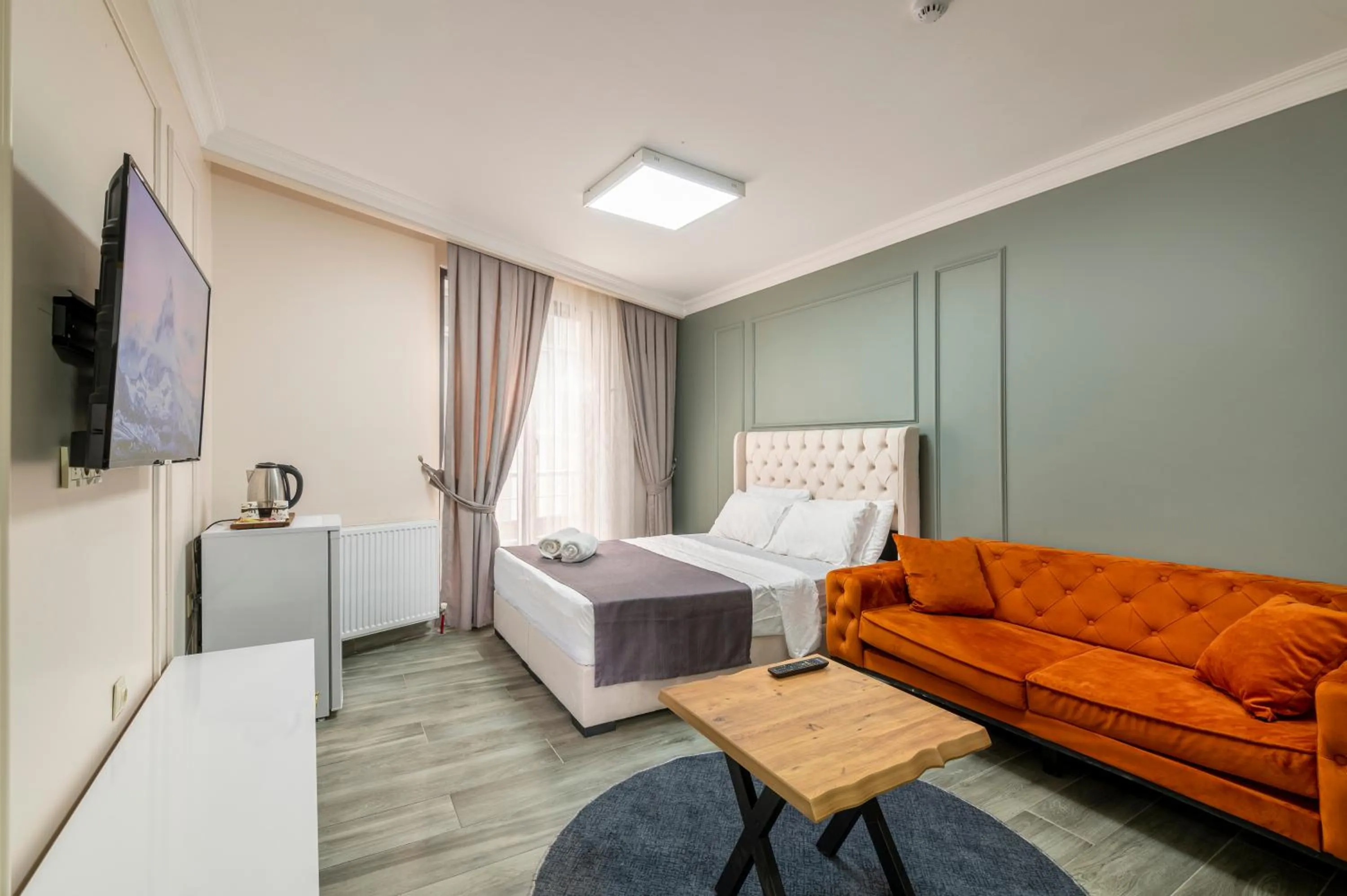 Bed in Royal Luxury Hotels Suites