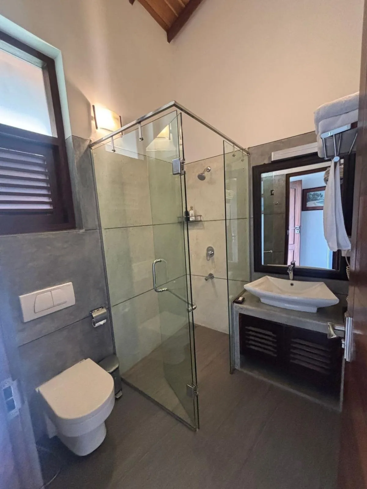 Bathroom in Tartaruga Beach Unawatuna