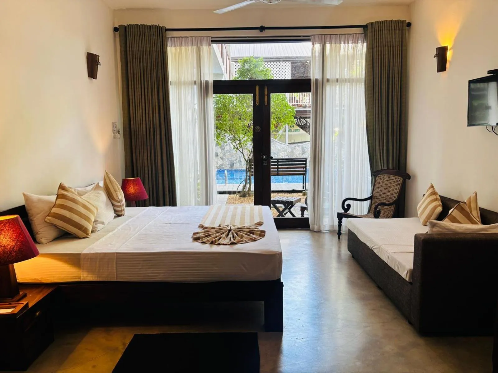 Photo of the whole room, Bed in Tartaruga Beach Unawatuna