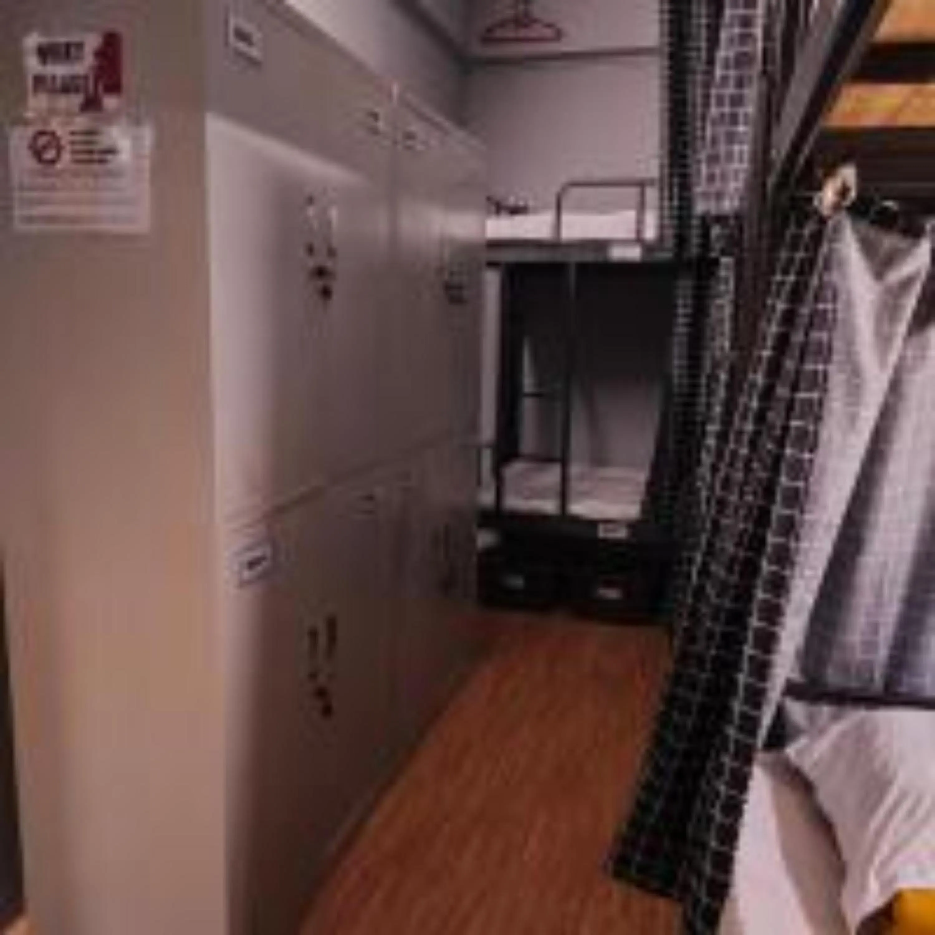 locker, Bed in Sabai Sabai Guesthouse in Bayan Lepas