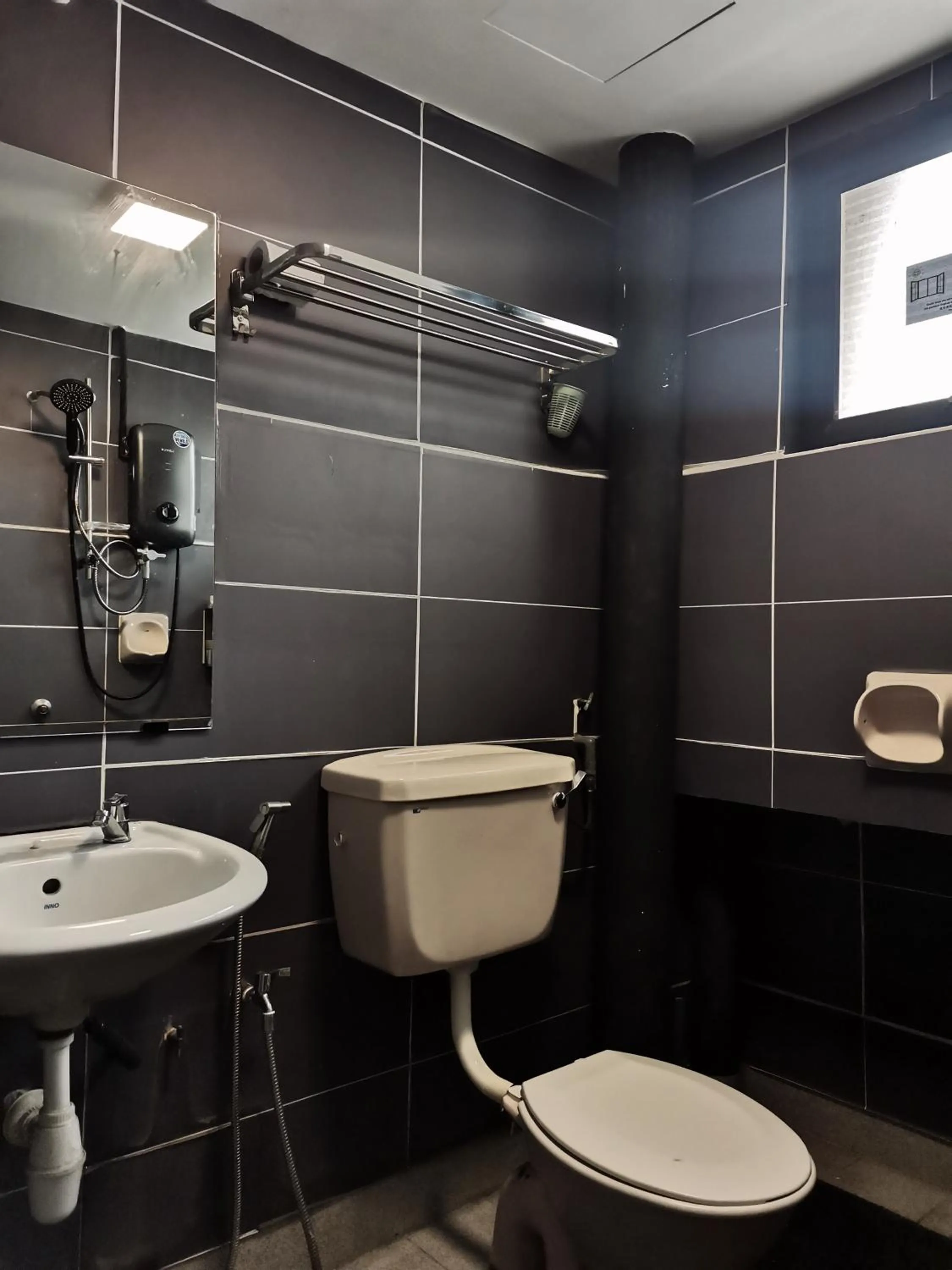 Bathroom in Sabai Sabai Guesthouse in Bayan Lepas